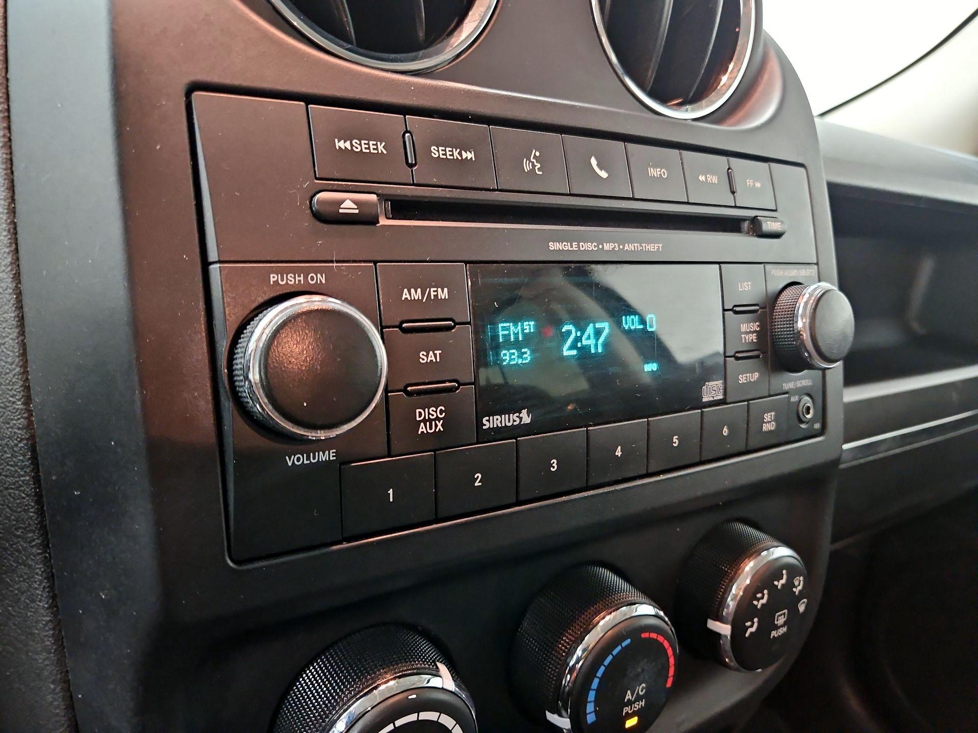 Thumbnail: 2017 Jeep Patriot - 13