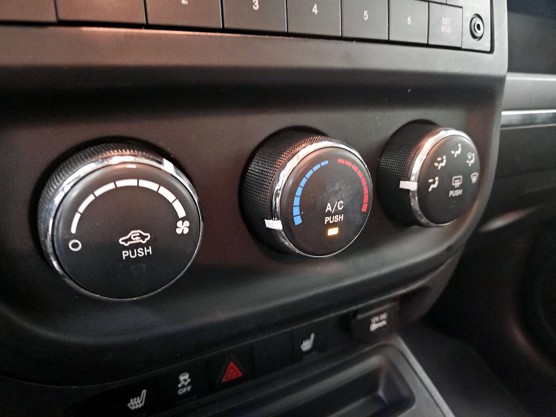 Thumbnail: 2017 Jeep Patriot - 14