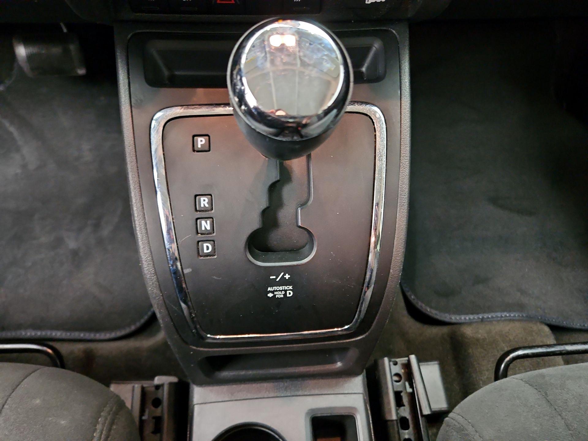 Thumbnail: 2017 Jeep Patriot - 15