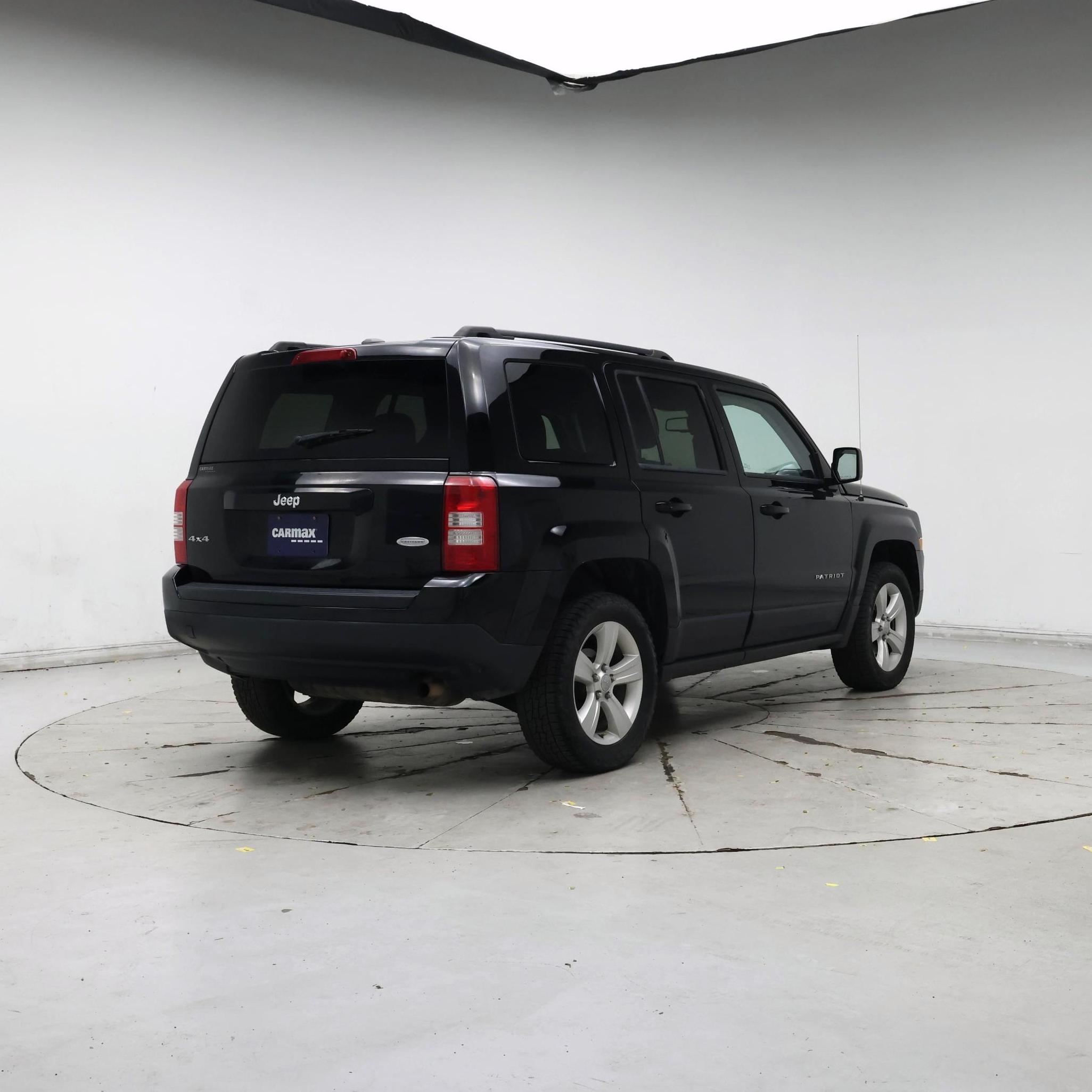 Thumbnail: 2017 Jeep Patriot - 8