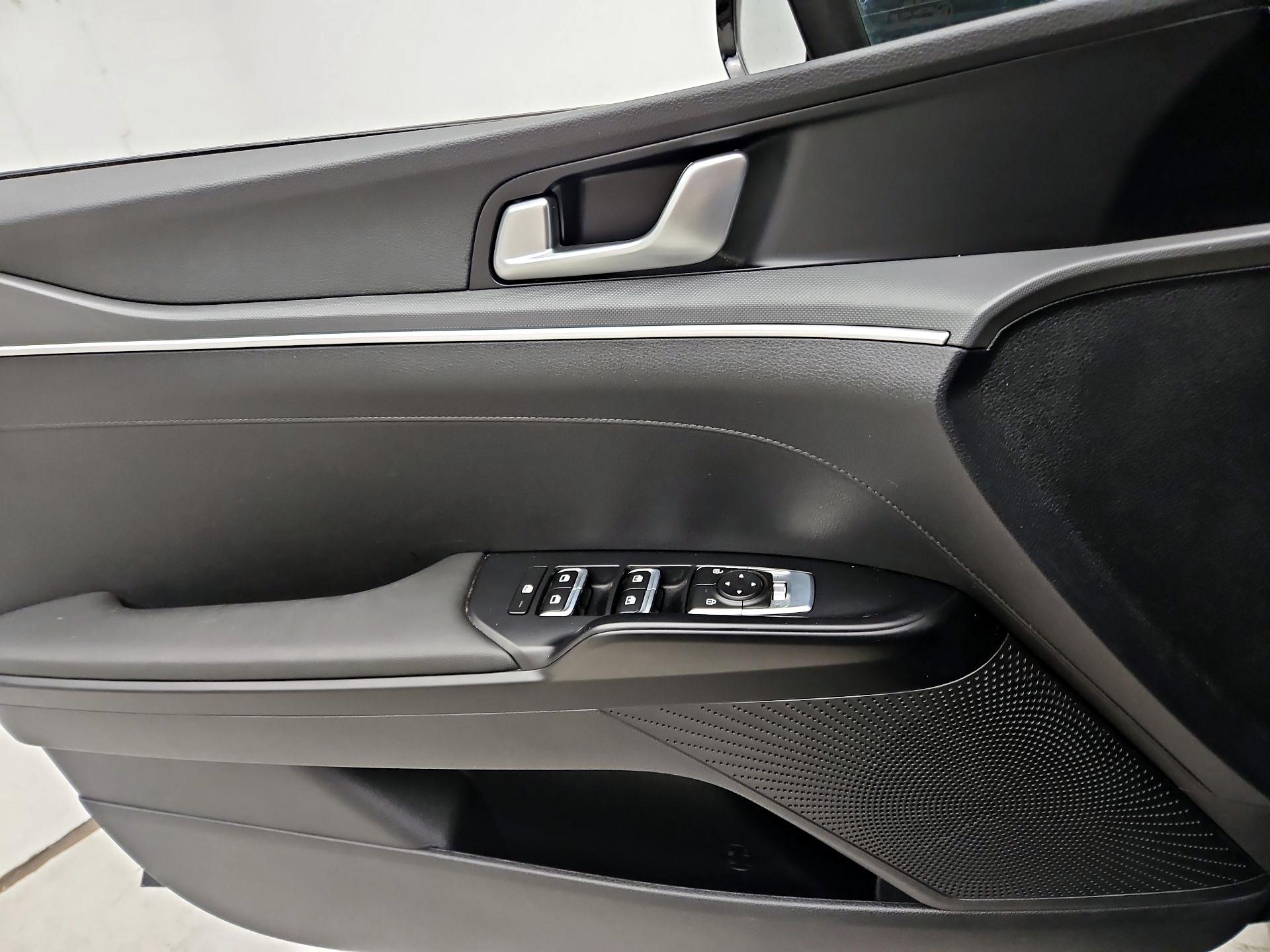 Thumbnail: 2023 Kia K5 - 12