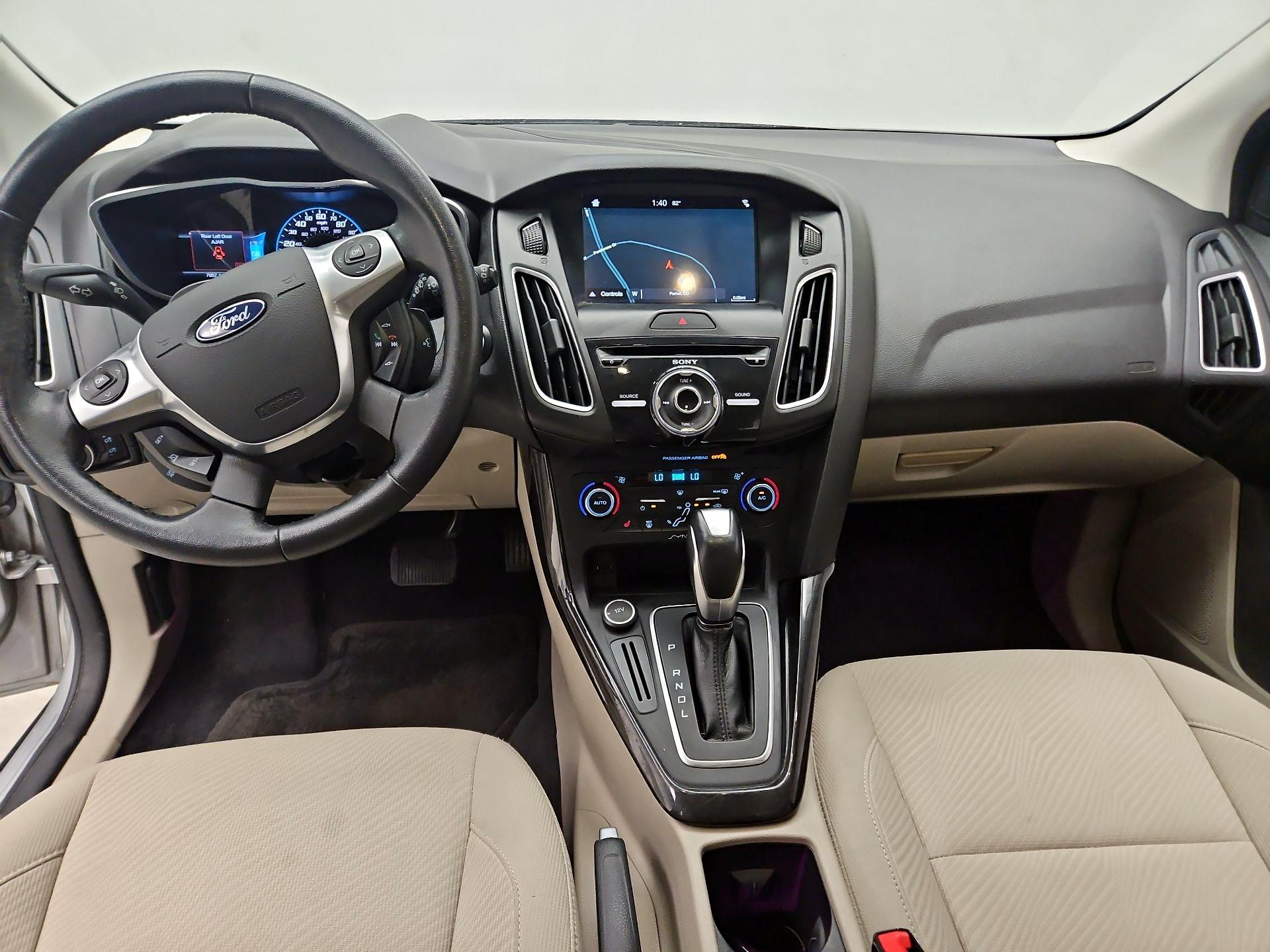 Thumbnail: 2016 Ford Focus - 9