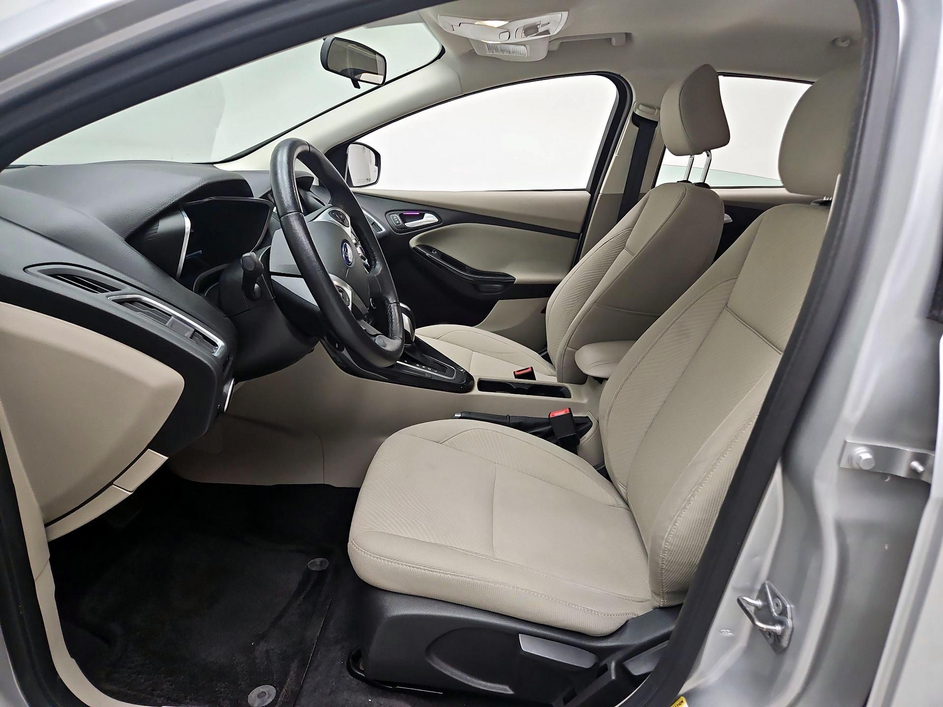 Thumbnail: 2016 Ford Focus - 11