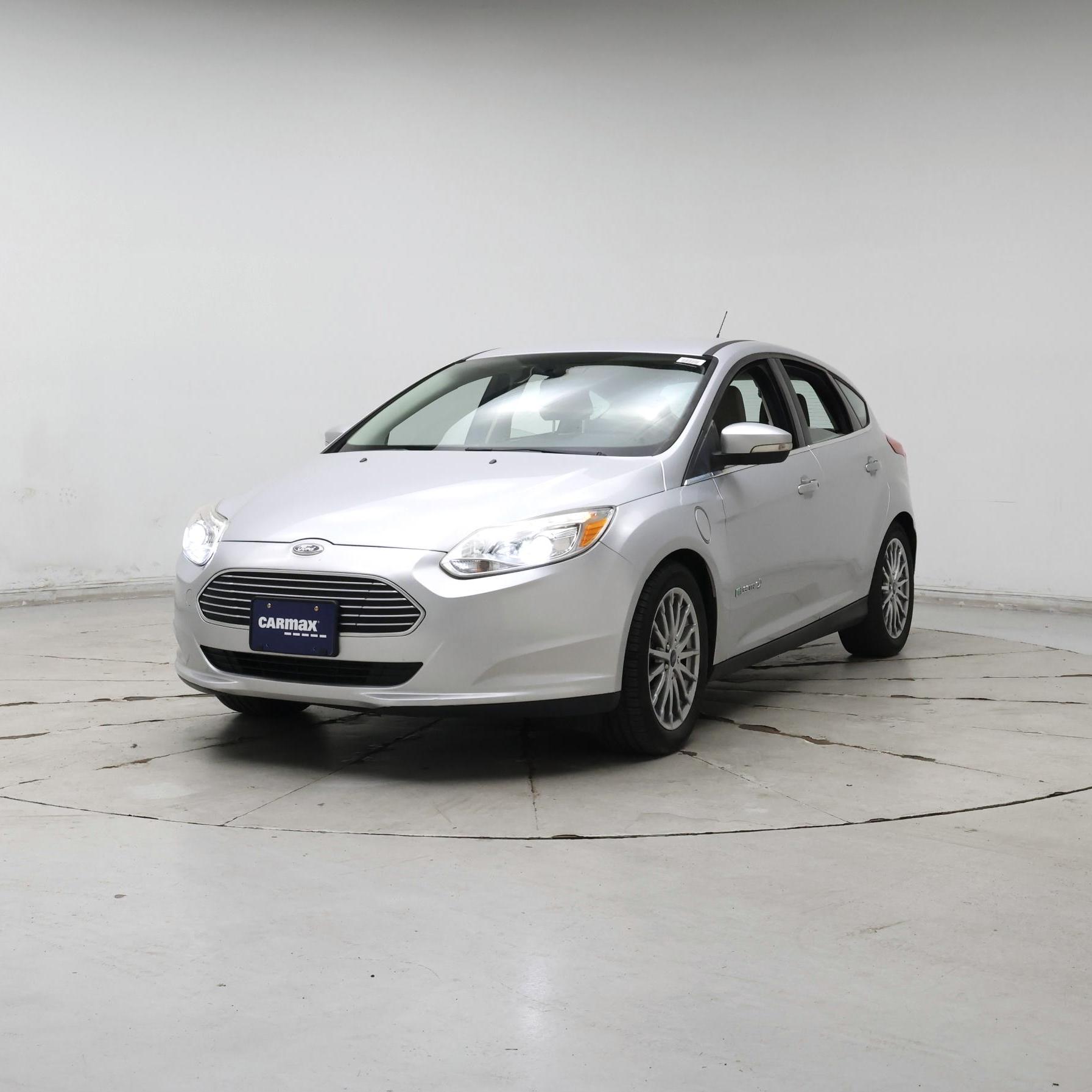 Thumbnail: 2016 Ford Focus - 4