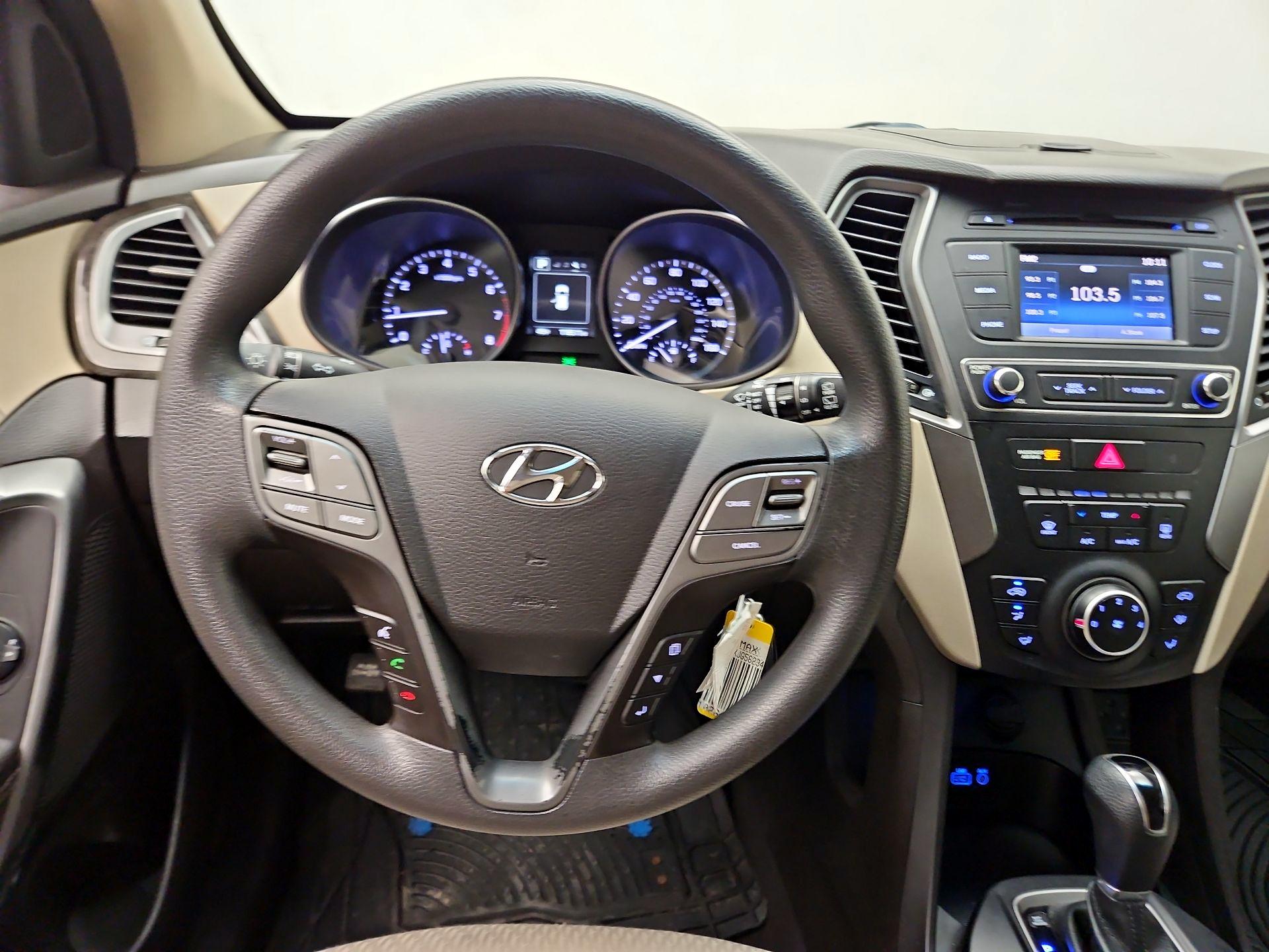 Thumbnail: 2018 Hyundai Santa Fe - 10