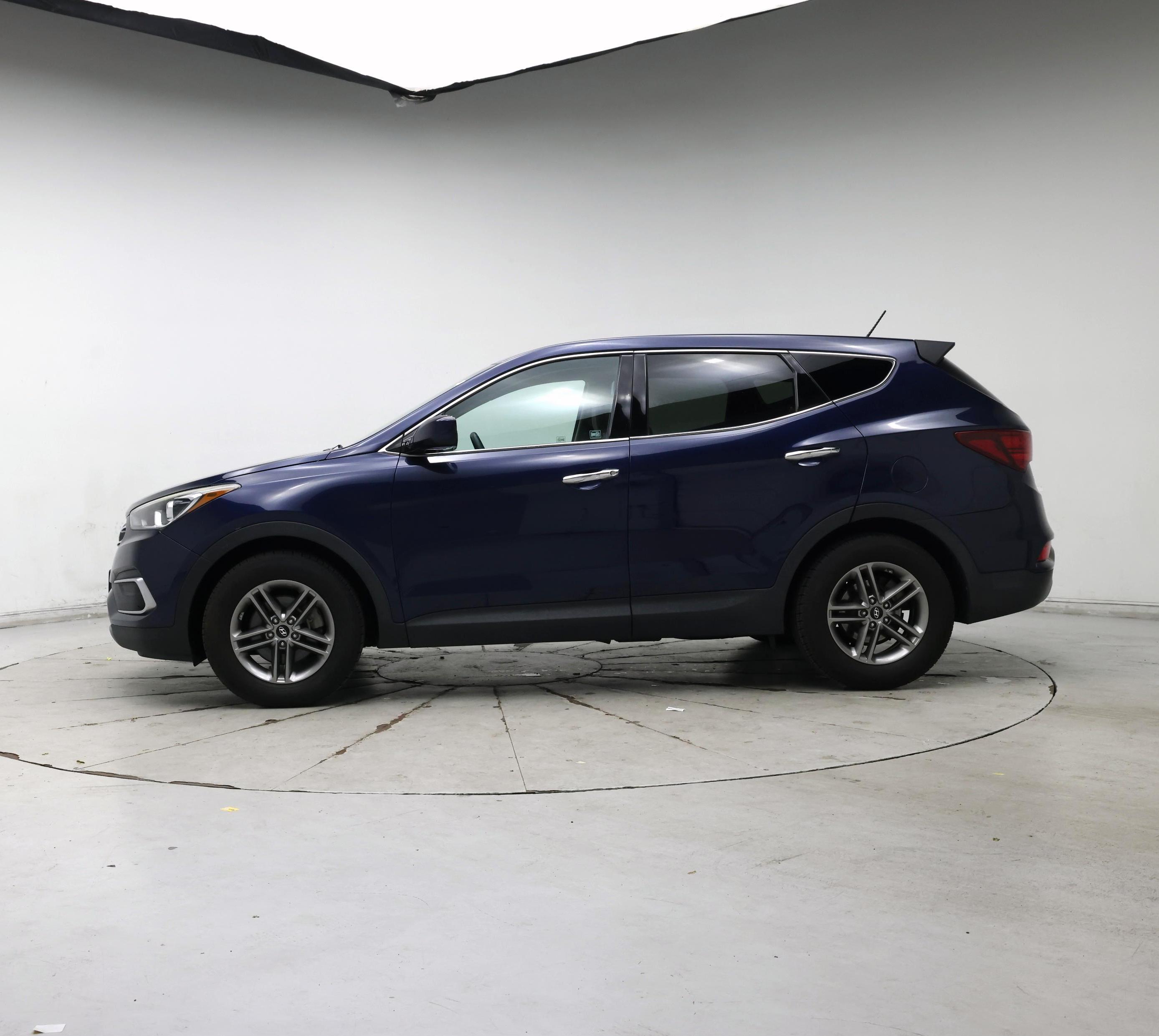 Thumbnail: 2018 Hyundai Santa Fe - 3