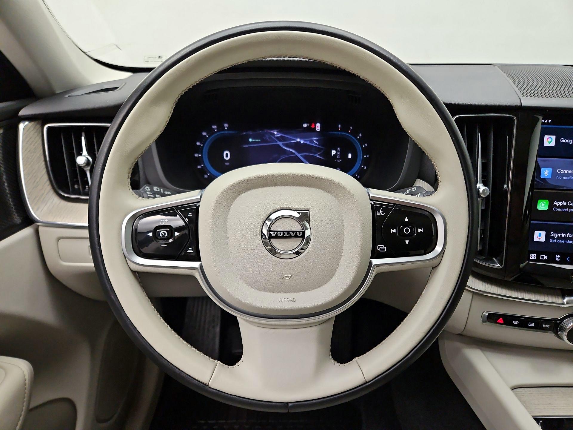 Thumbnail: 2023 Volvo XC60 - 10