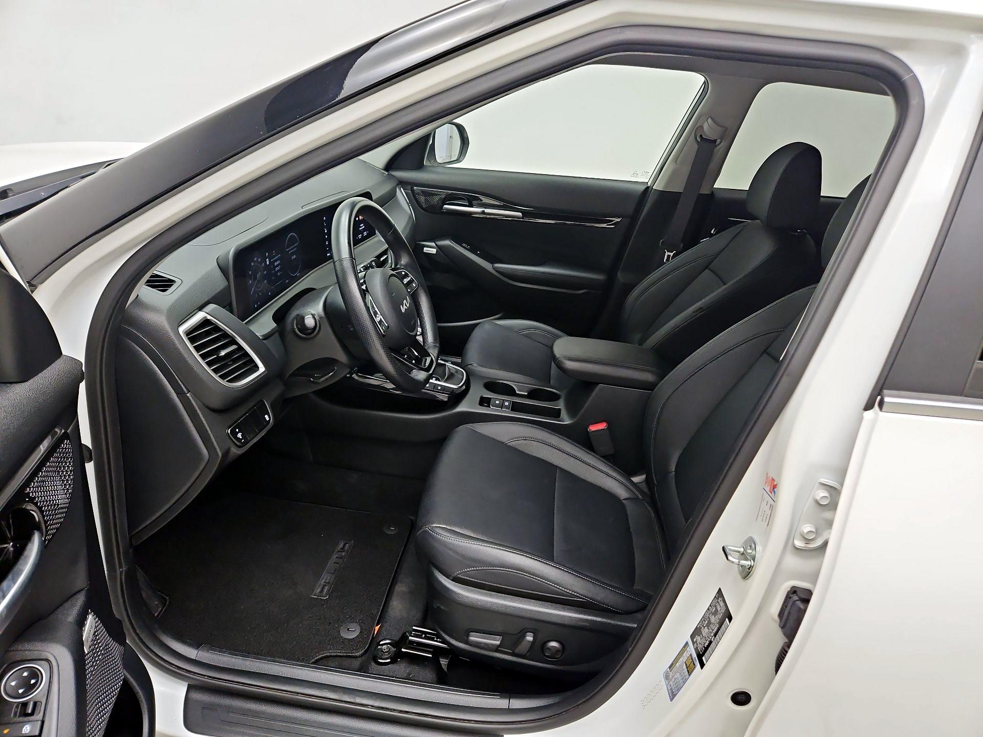 Thumbnail: 2024 Kia Seltos - 11