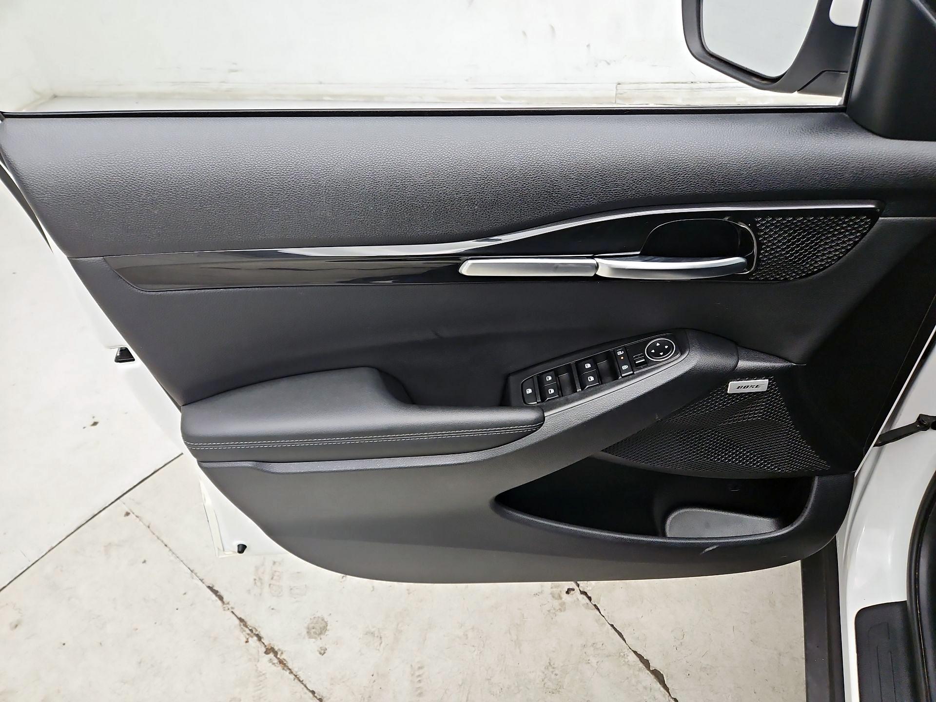 Thumbnail: 2024 Kia Seltos - 12