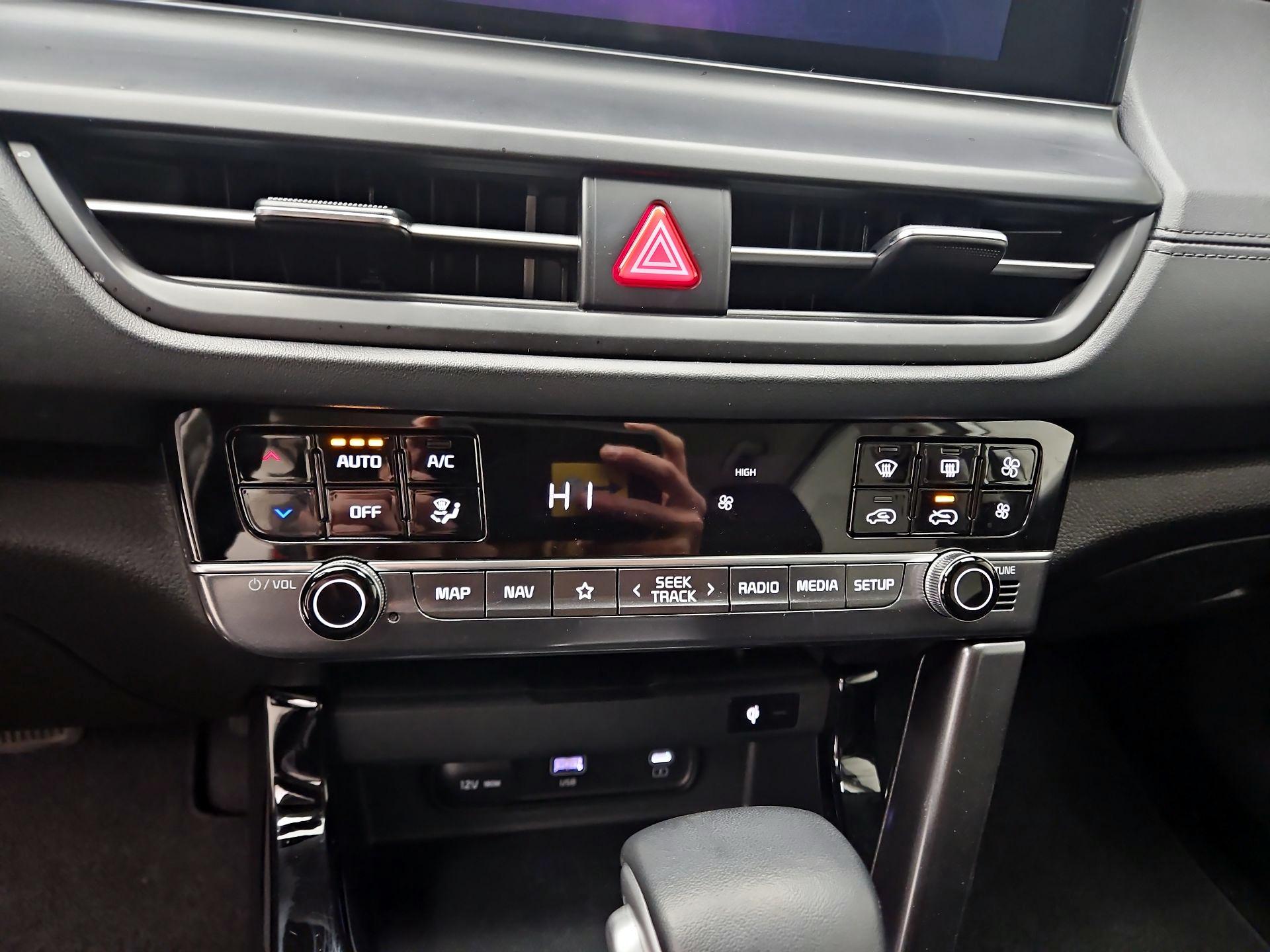 Thumbnail: 2024 Kia Seltos - 17