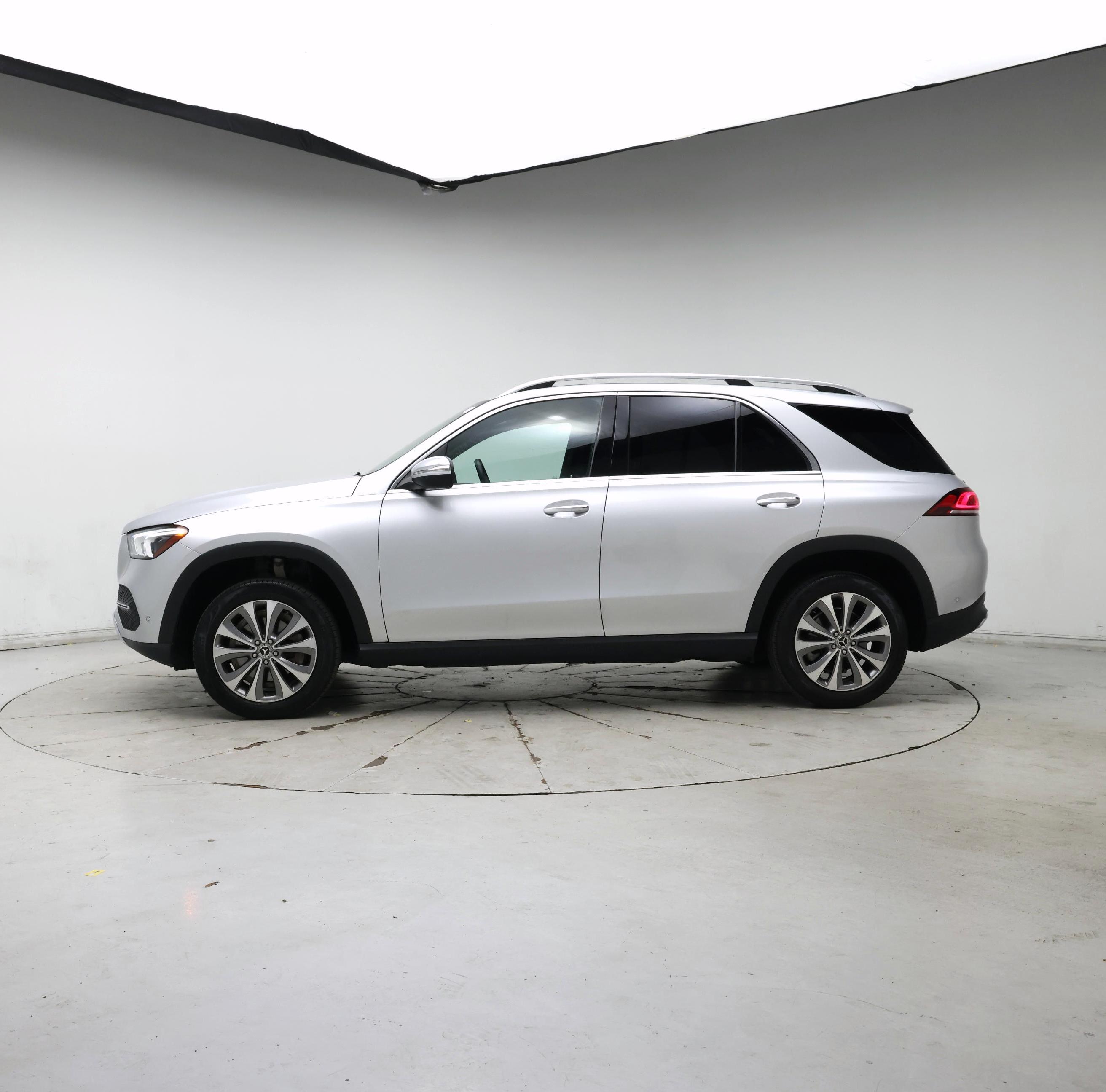 Thumbnail: 2020 Mercedes-Benz GLE - 3