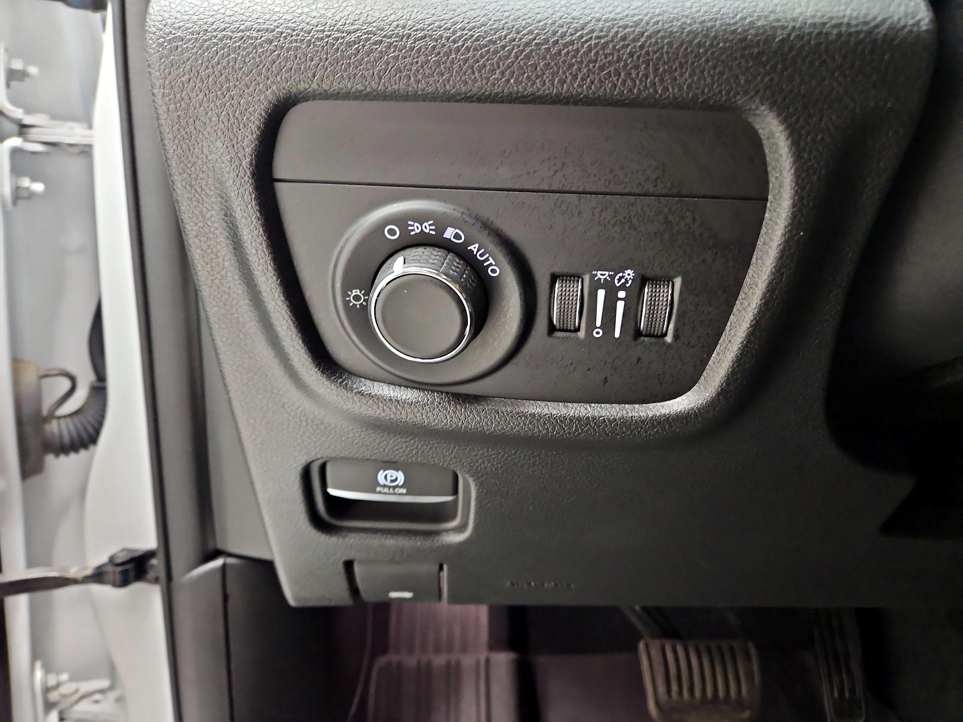 Thumbnail: 2023 Jeep Grand Cherokee - 13