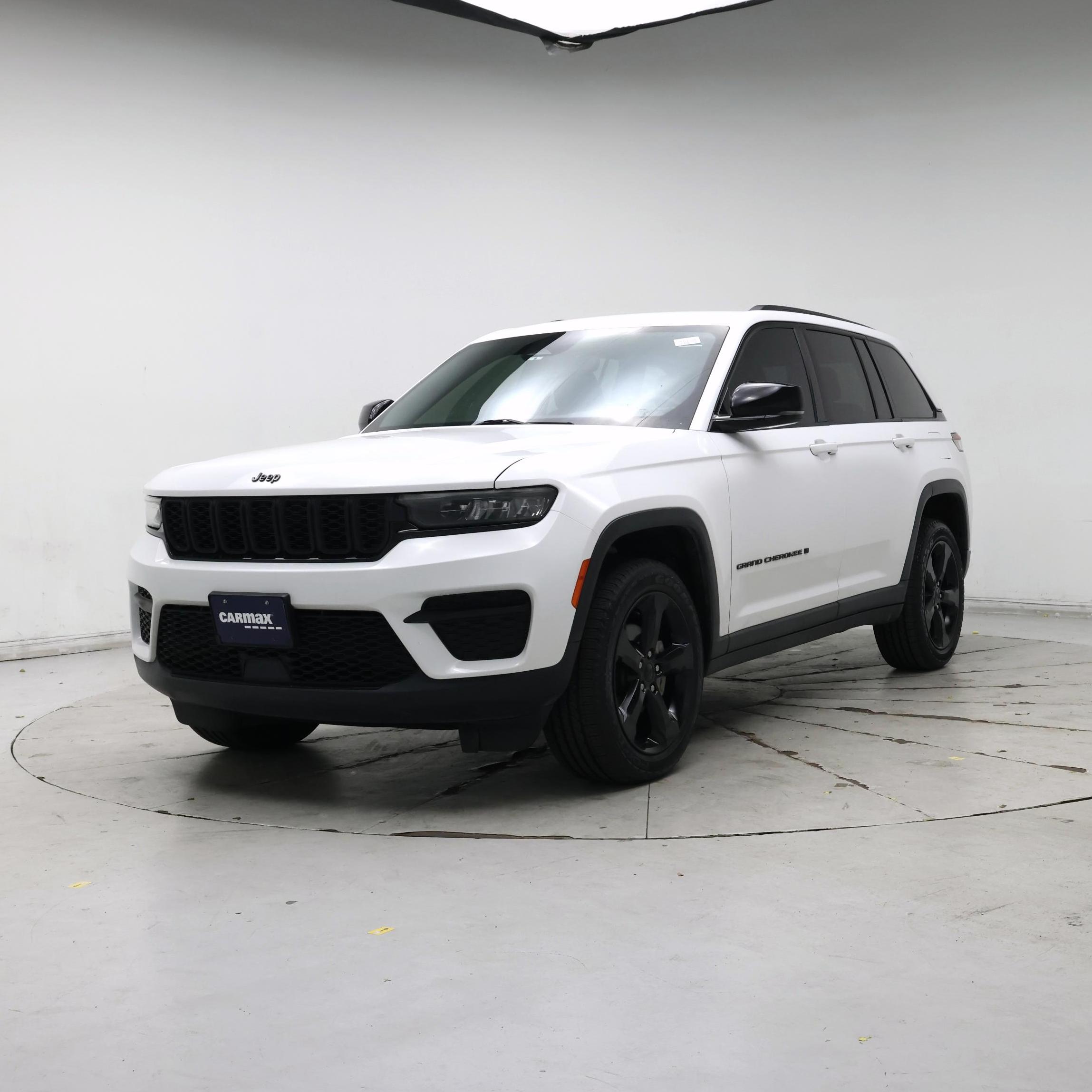 Thumbnail: 2023 Jeep Grand Cherokee - 4
