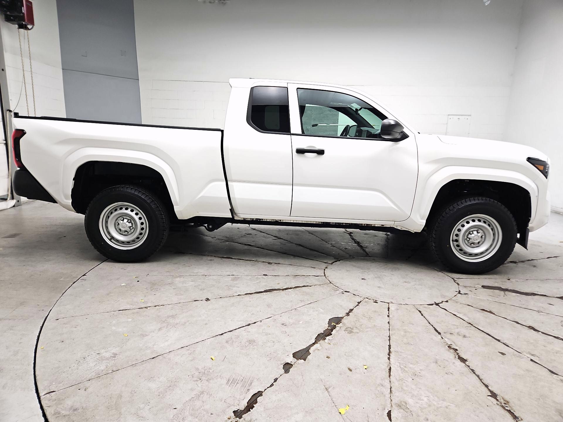 Thumbnail: 2024 Toyota Tacoma - 4