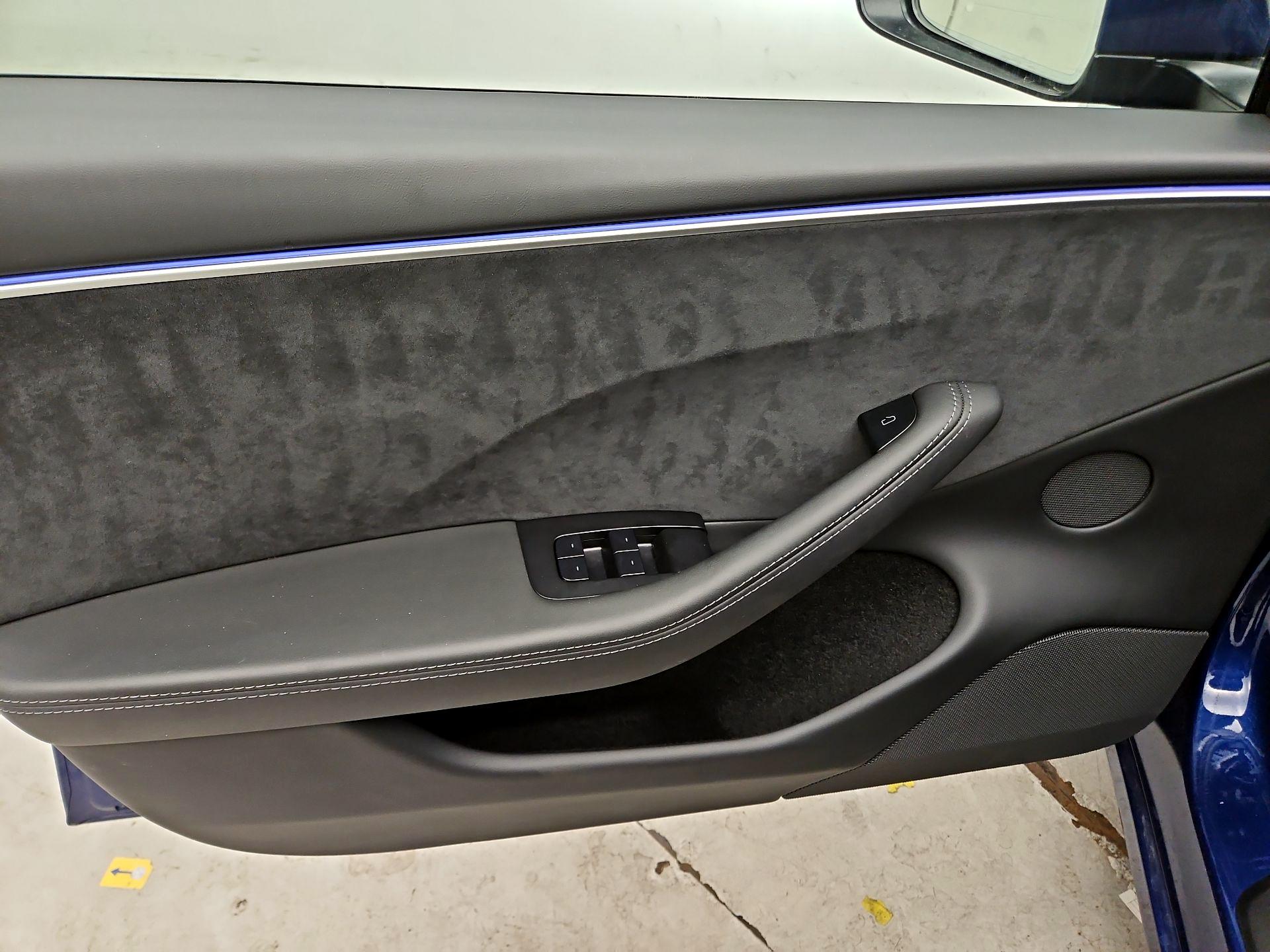 Thumbnail: 2024 Tesla Model 3 - 12