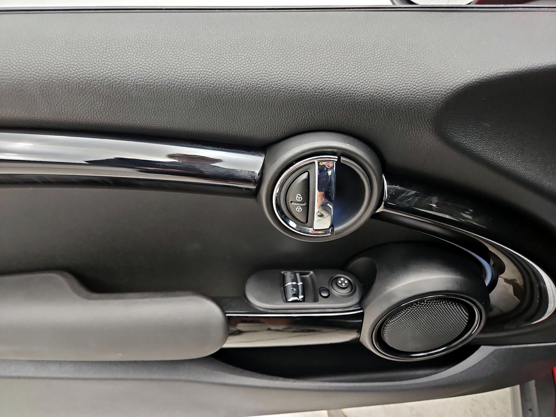 Thumbnail: 2023 MINI Cooper Hardtop - 10