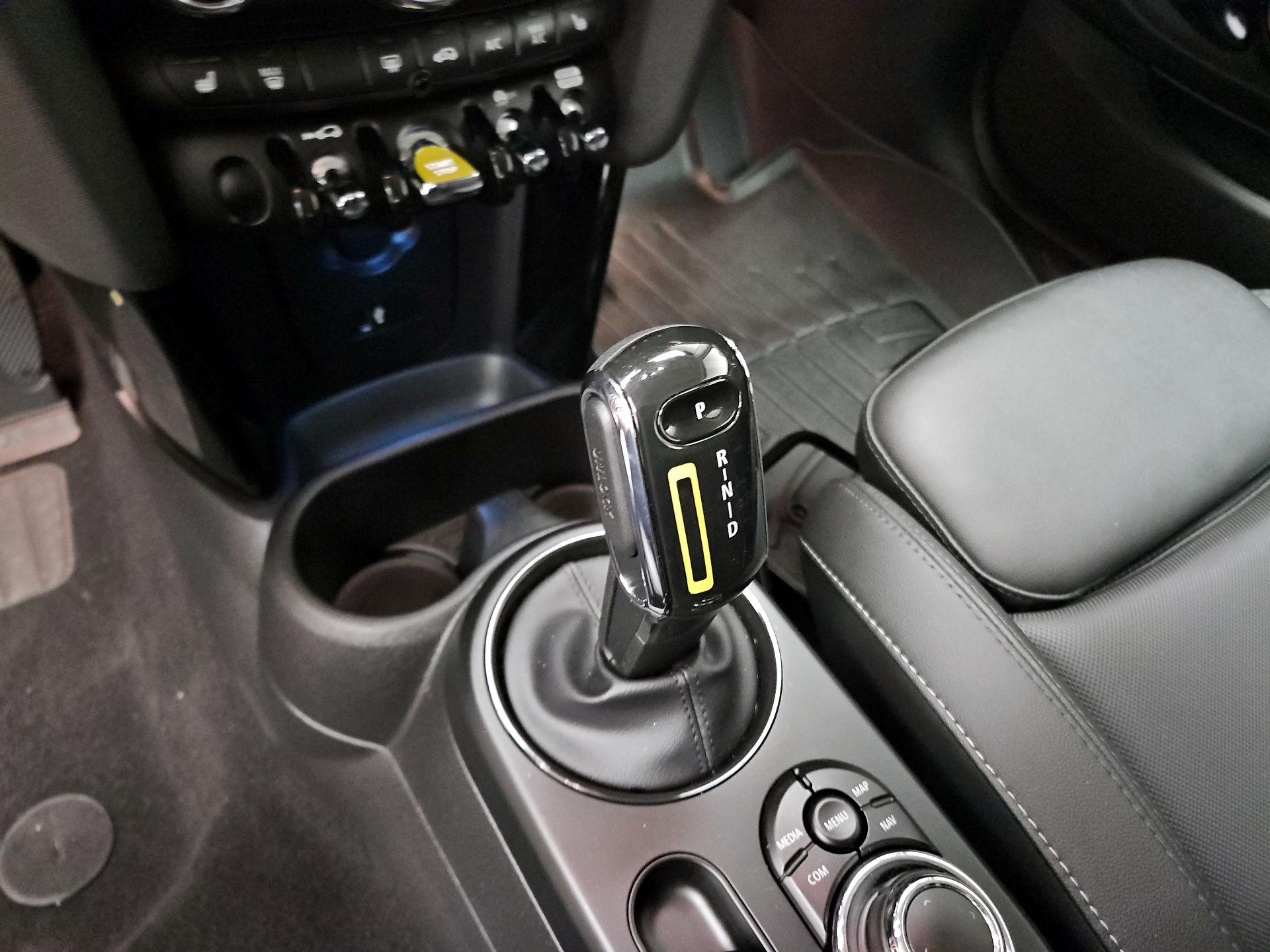 Thumbnail: 2023 MINI Cooper Hardtop - 16