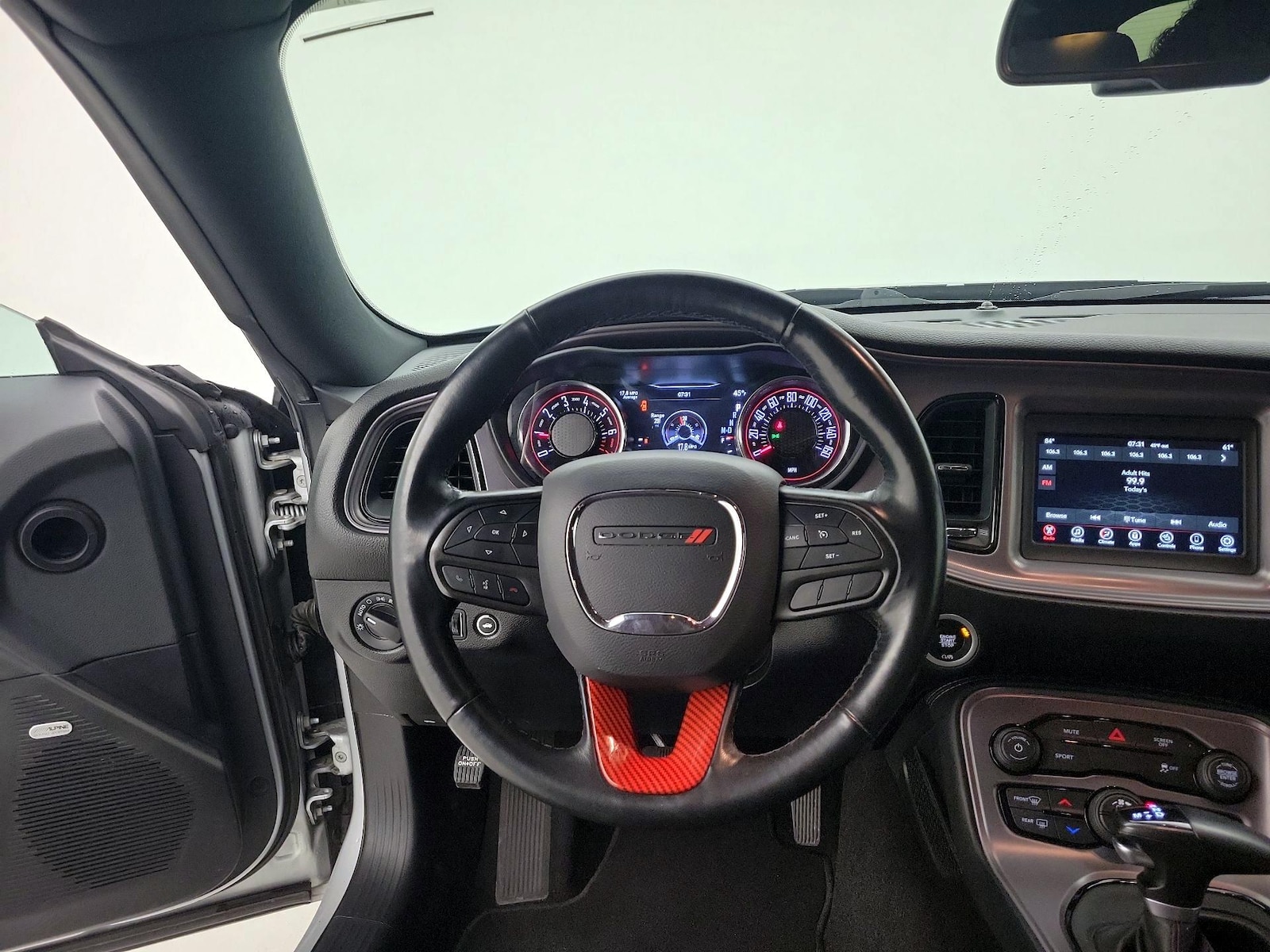 2023 Dodge Challenger SXT - Photo 11
