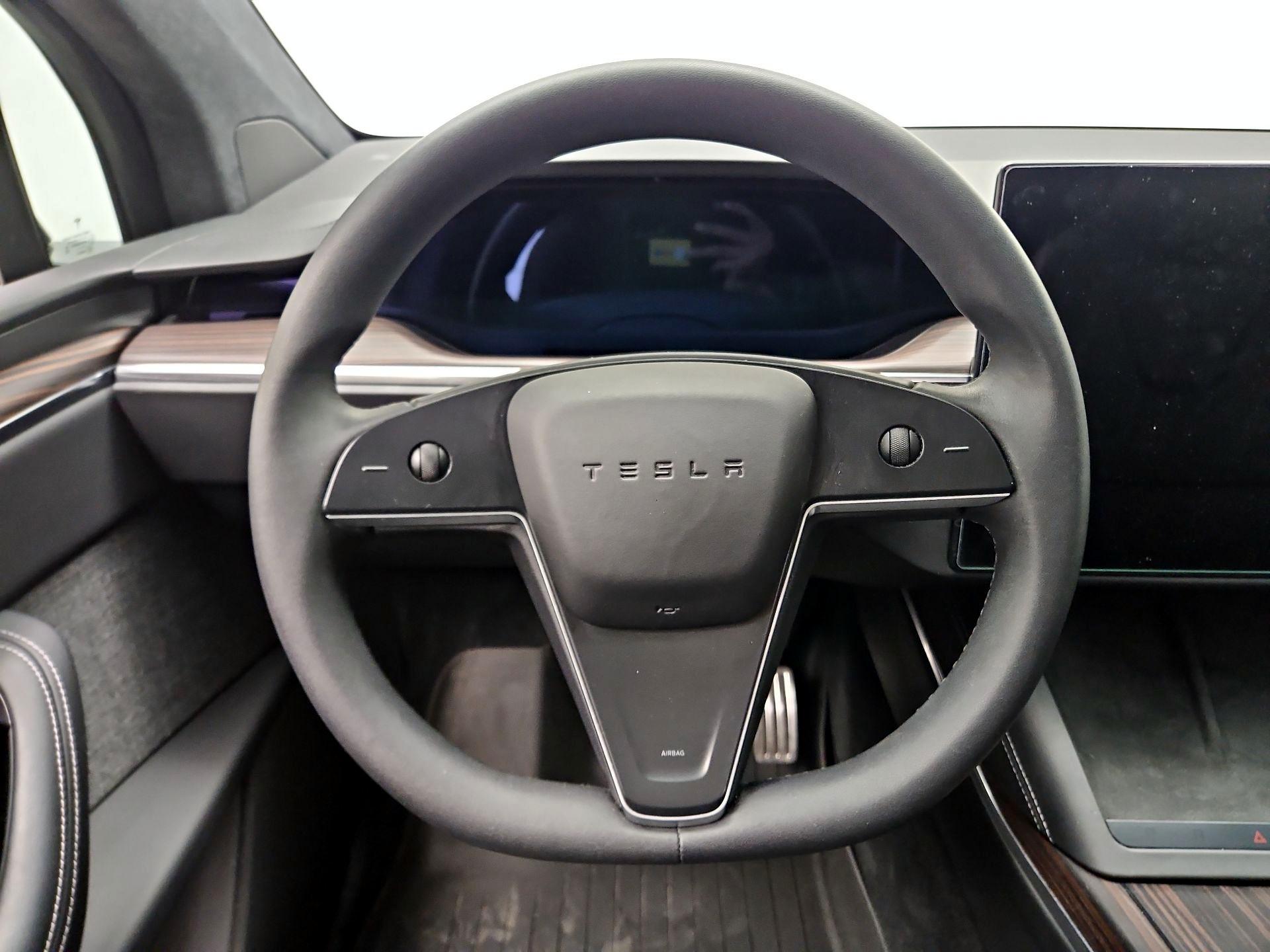 Thumbnail: 2024 Tesla Model X - 10