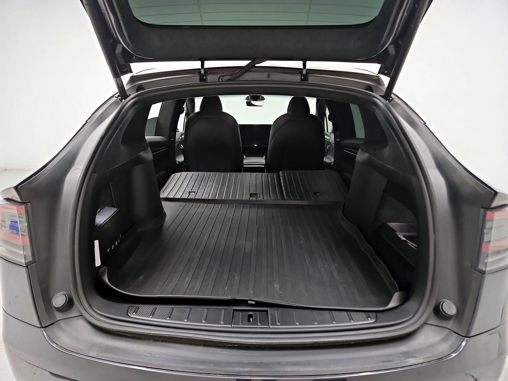 Thumbnail: 2024 Tesla Model X - 20