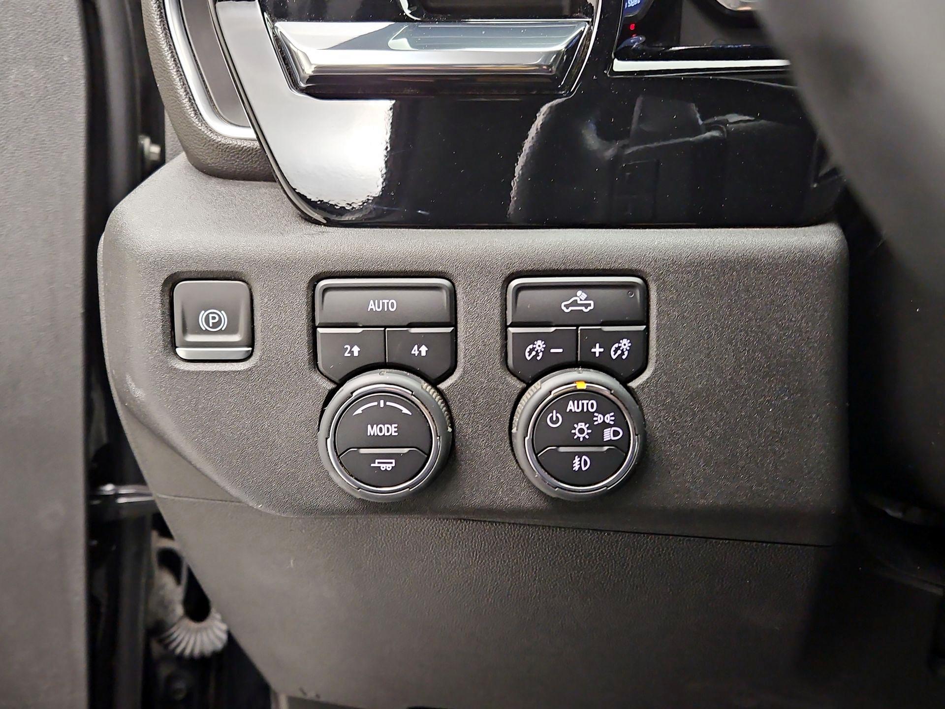 Thumbnail: 2023 Chevrolet Silverado 1500 - 11