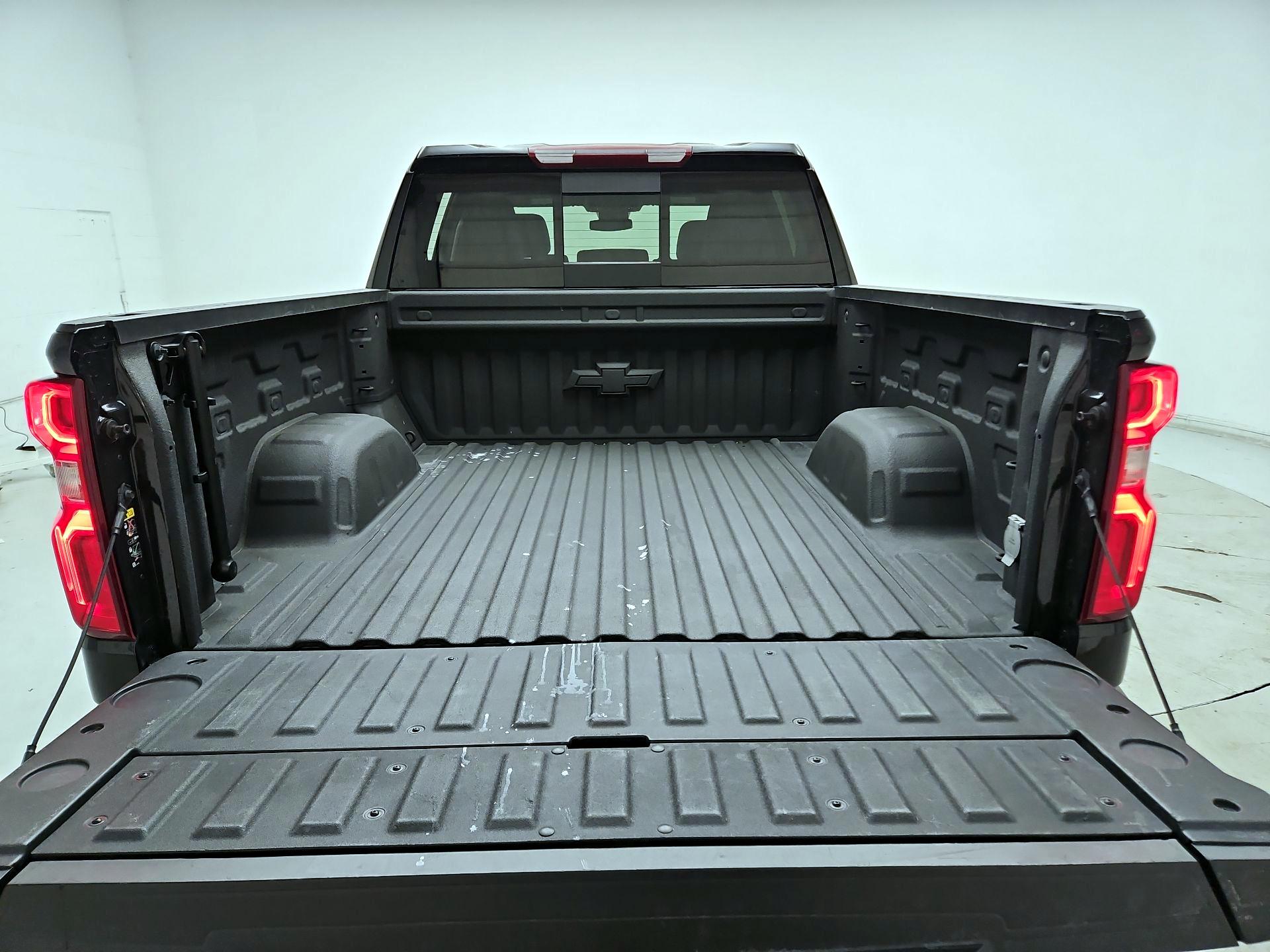 Thumbnail: 2023 Chevrolet Silverado 1500 - 19