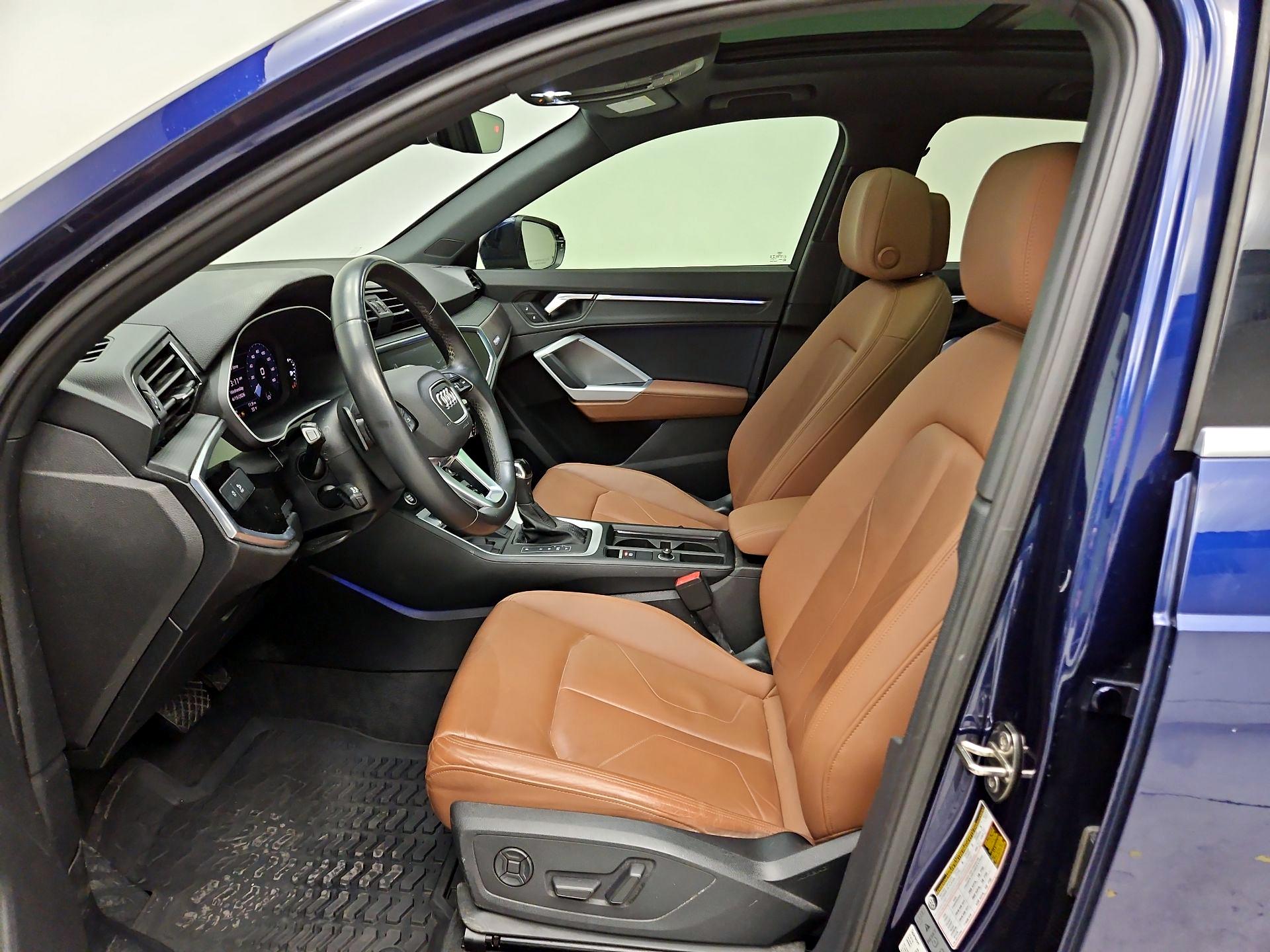 Thumbnail: 2021 Audi Q3 - 11