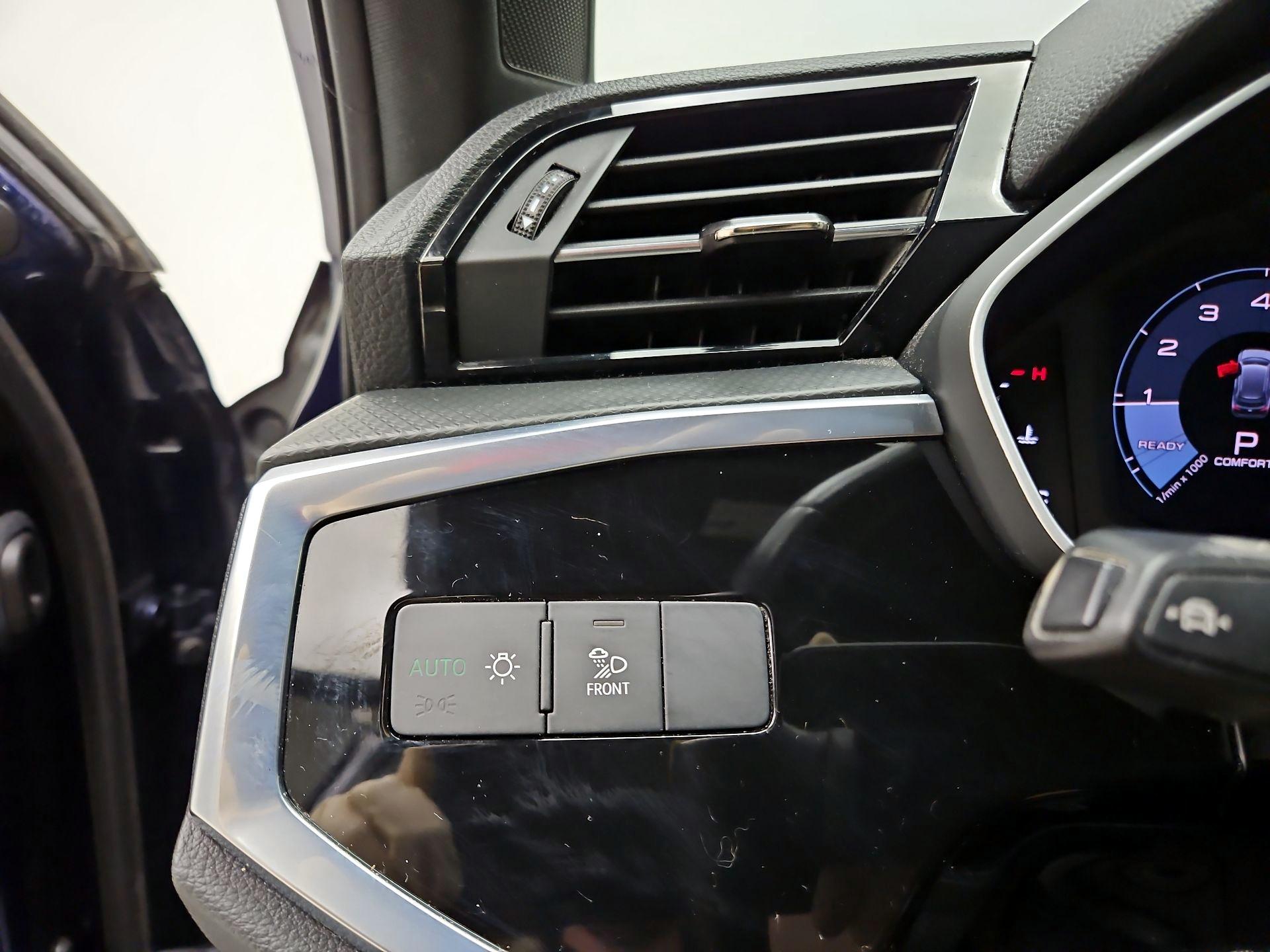 Thumbnail: 2021 Audi Q3 - 13