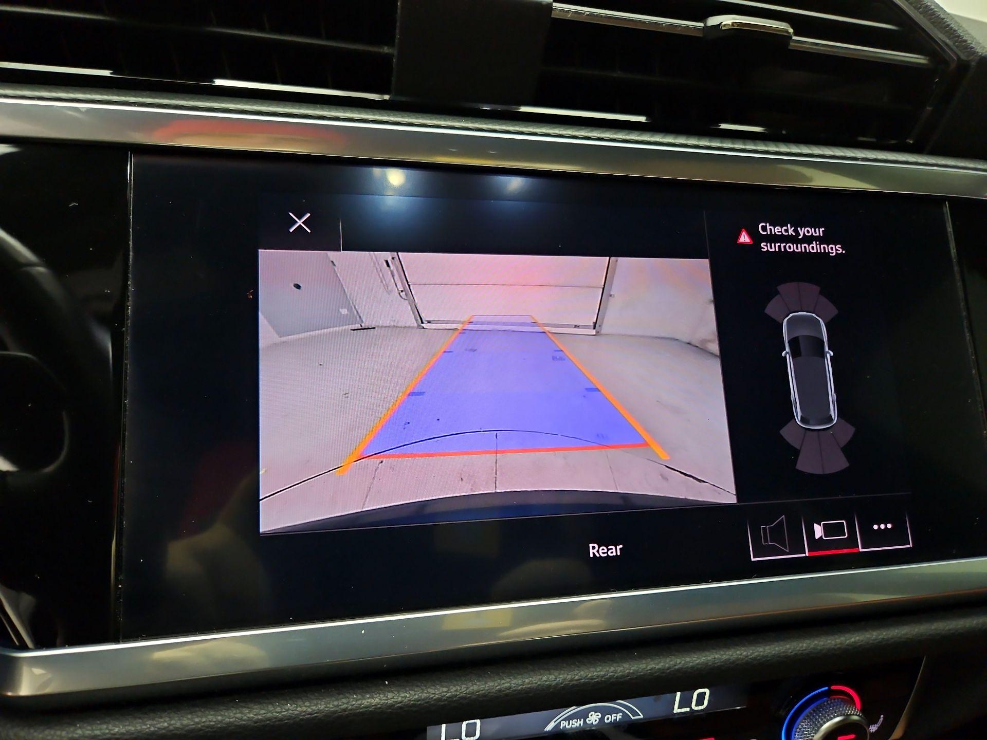 Thumbnail: 2021 Audi Q3 - 14