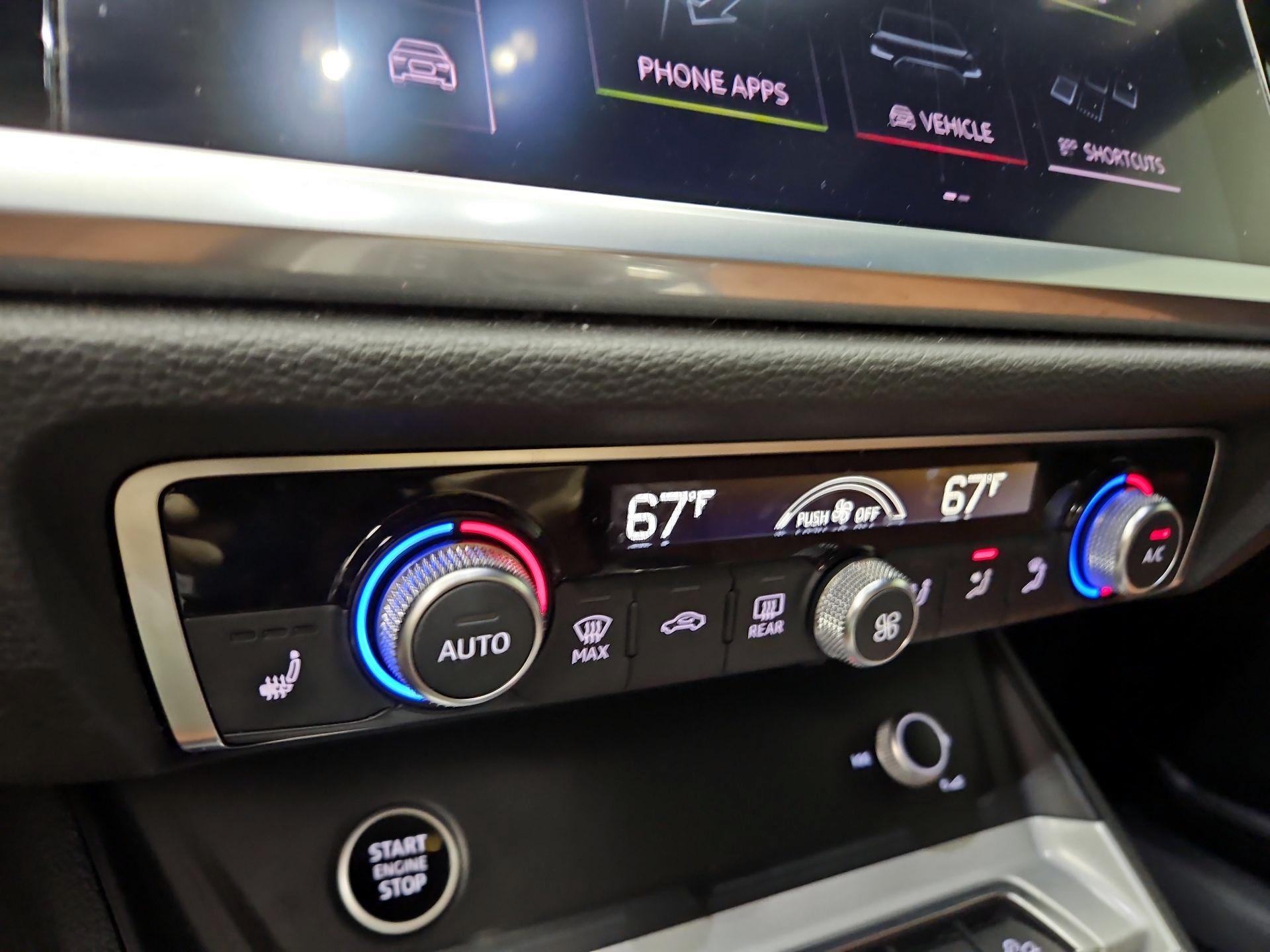 Thumbnail: 2021 Audi Q3 - 16