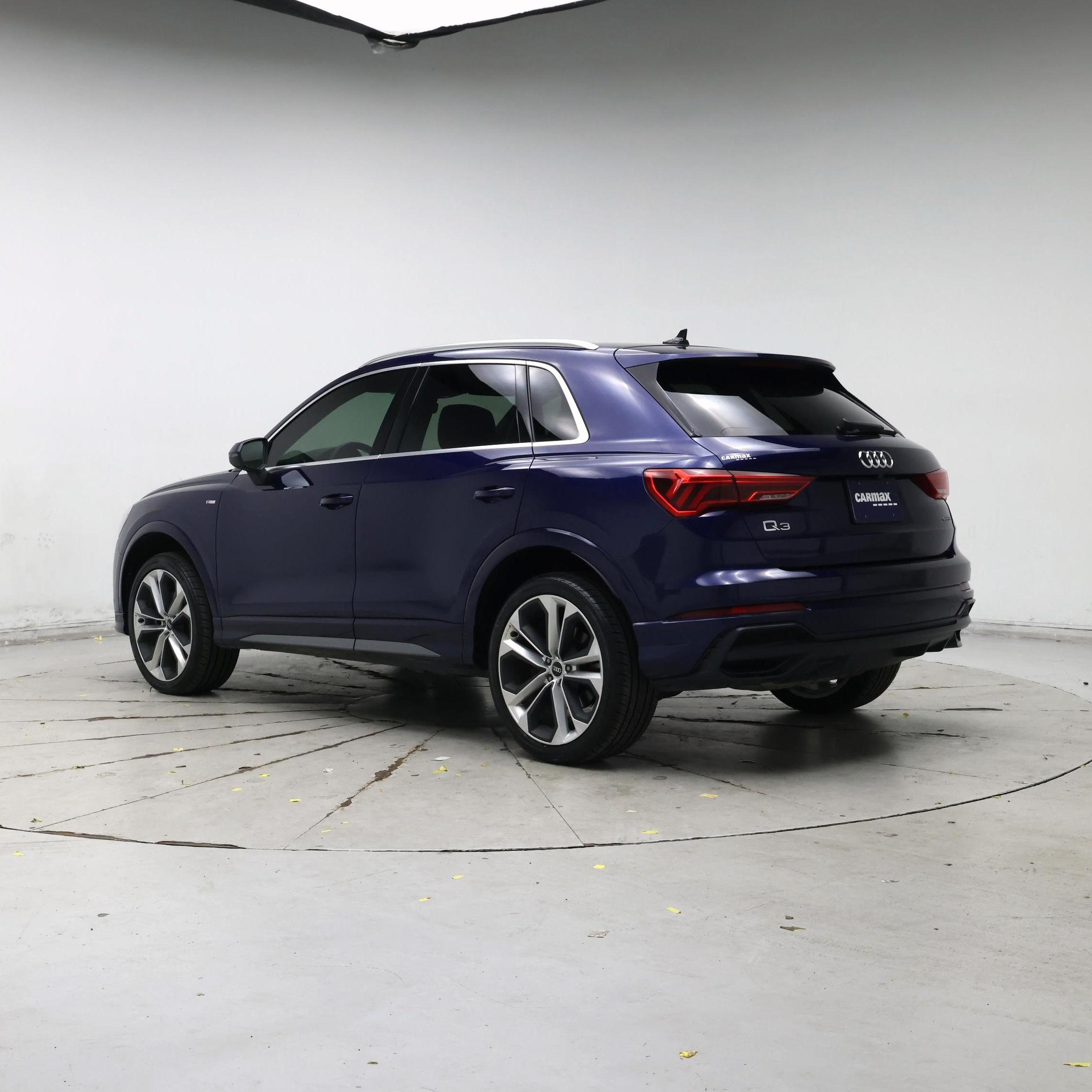 Thumbnail: 2021 Audi Q3 - 2