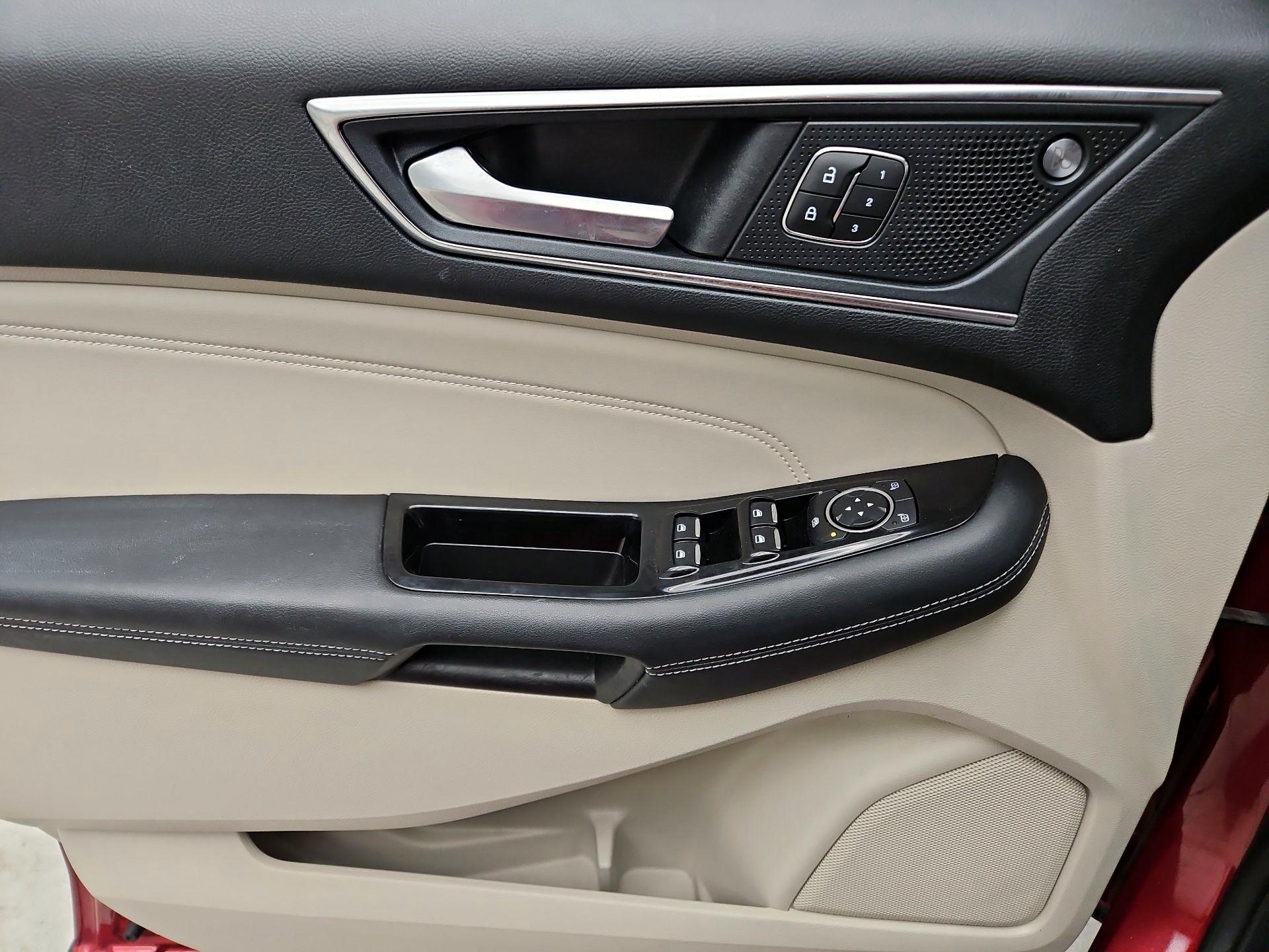 Thumbnail: 2020 Ford Edge - 12