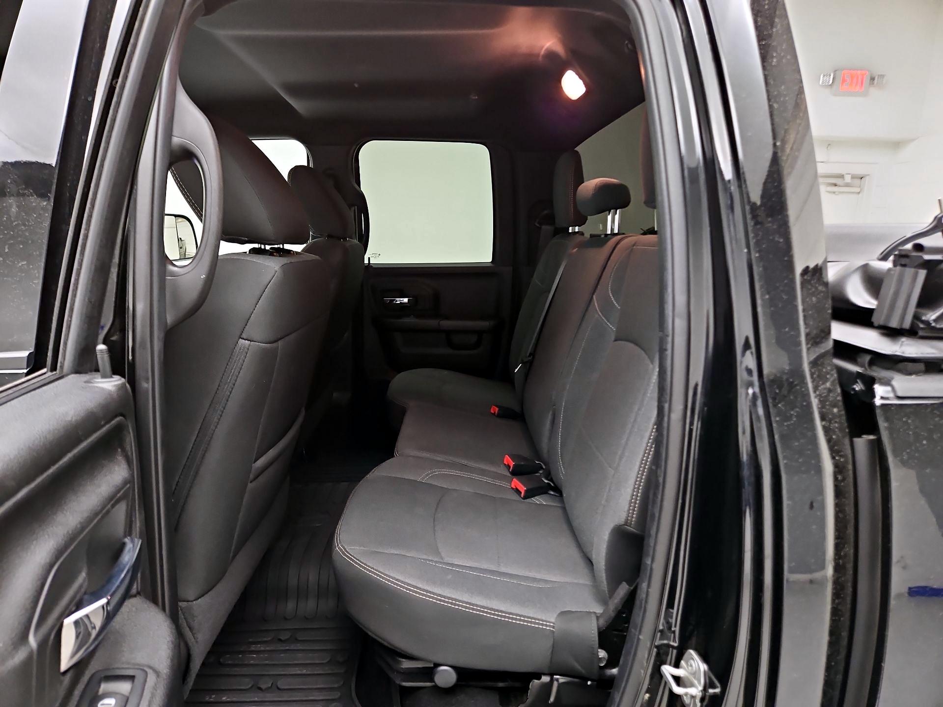 Thumbnail: 2022 RAM 1500 Classic - 16