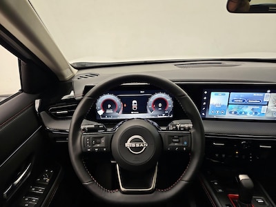 Steering Wheel & Instrument Cluster (On)