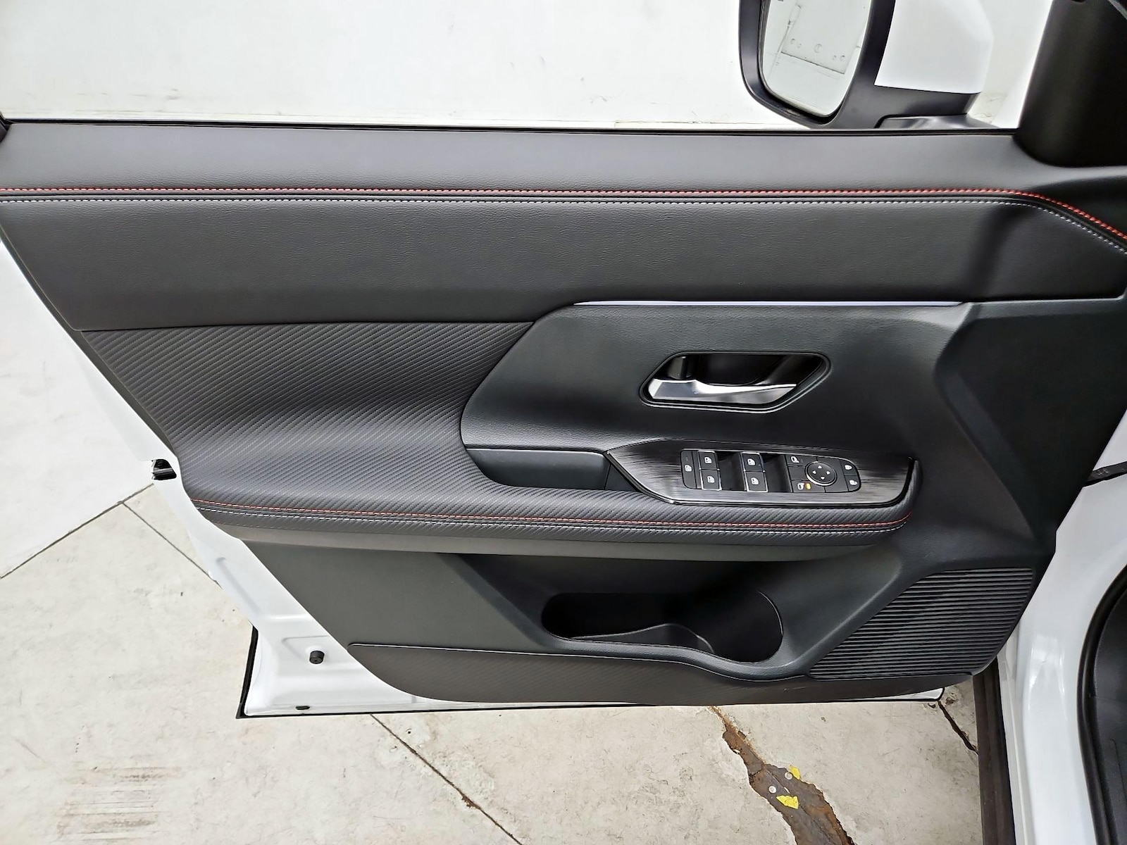 2025 Nissan Kicks SR AWD - Photo 13