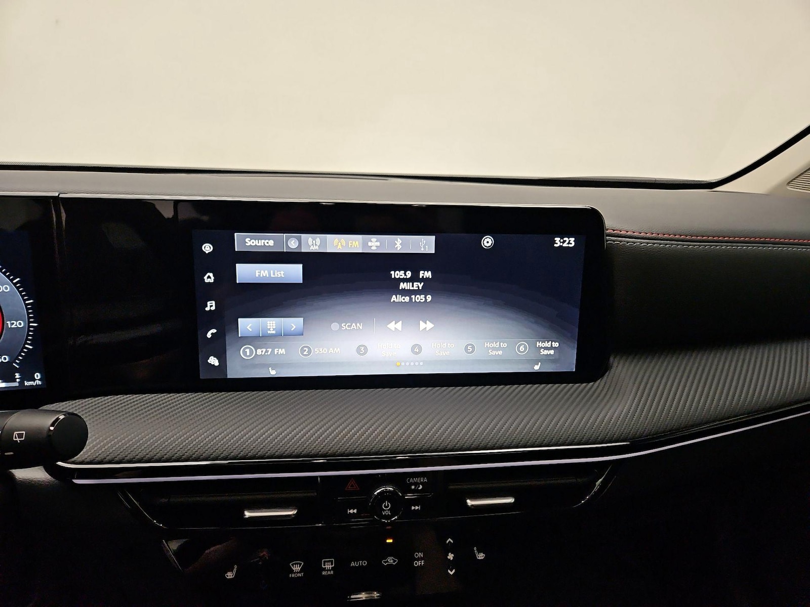 2025 Nissan Kicks SR AWD - Photo 16
