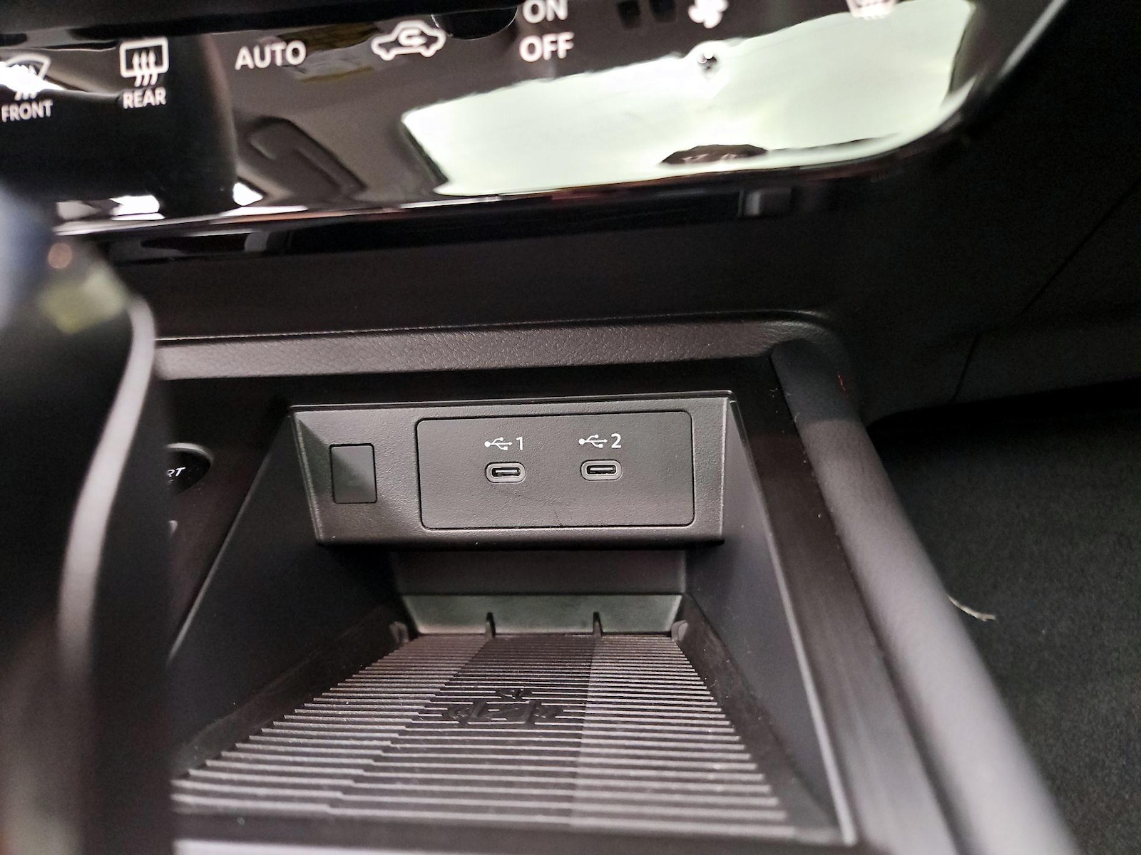 2025 Nissan Kicks SR AWD - Photo 19