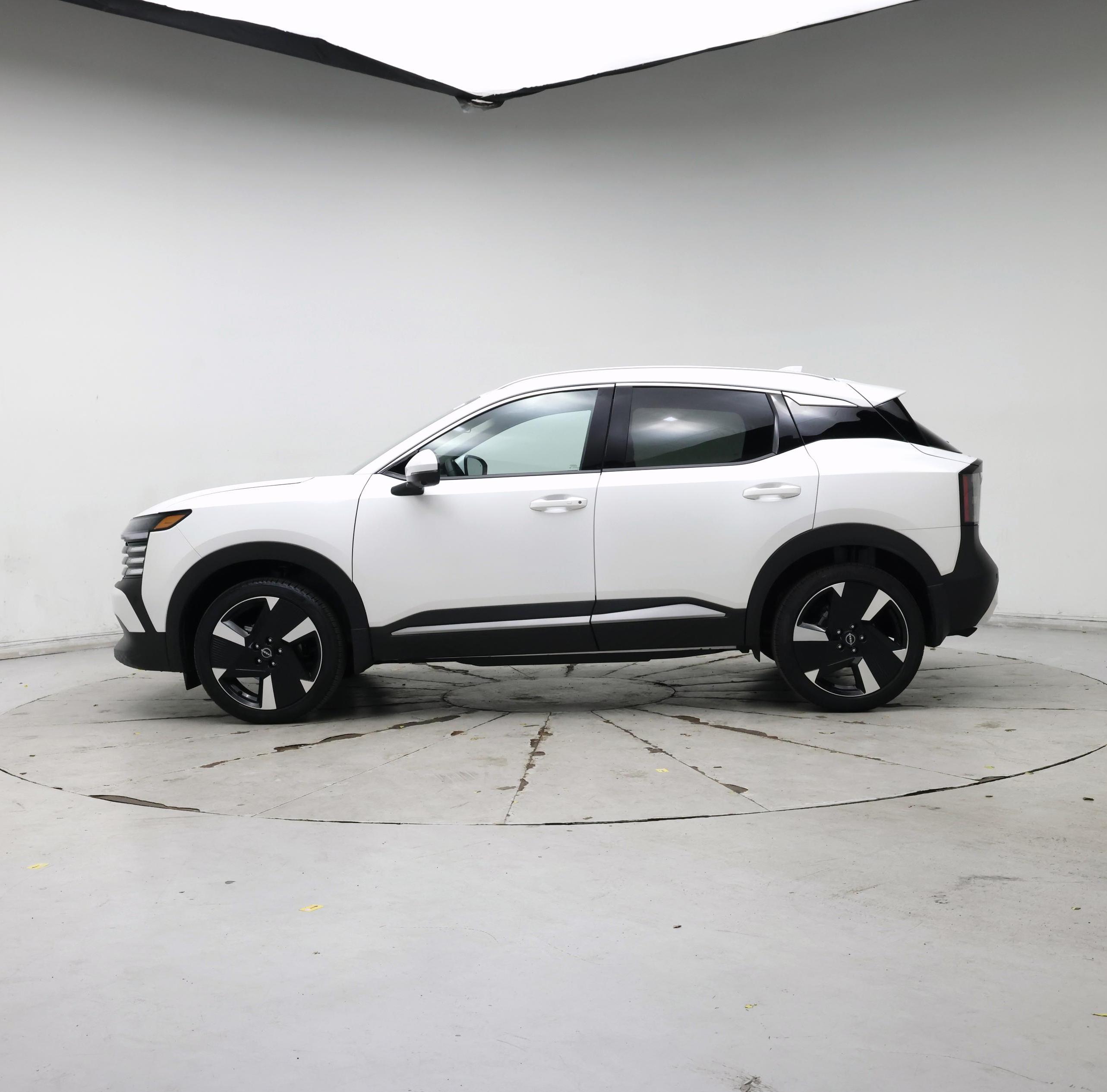 Thumbnail: 2025 Nissan Kicks - 3