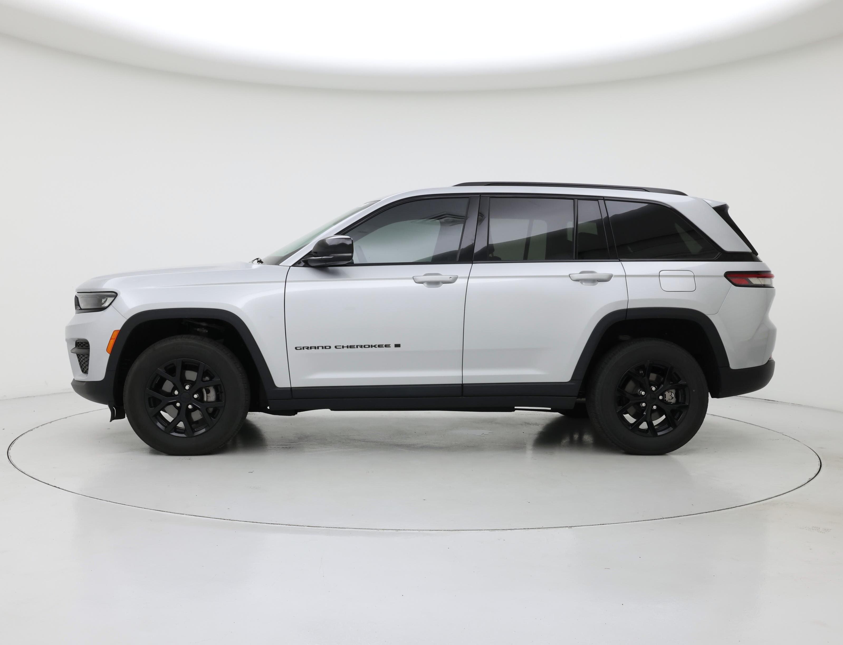 Thumbnail: 2024 Jeep Grand Cherokee - 3