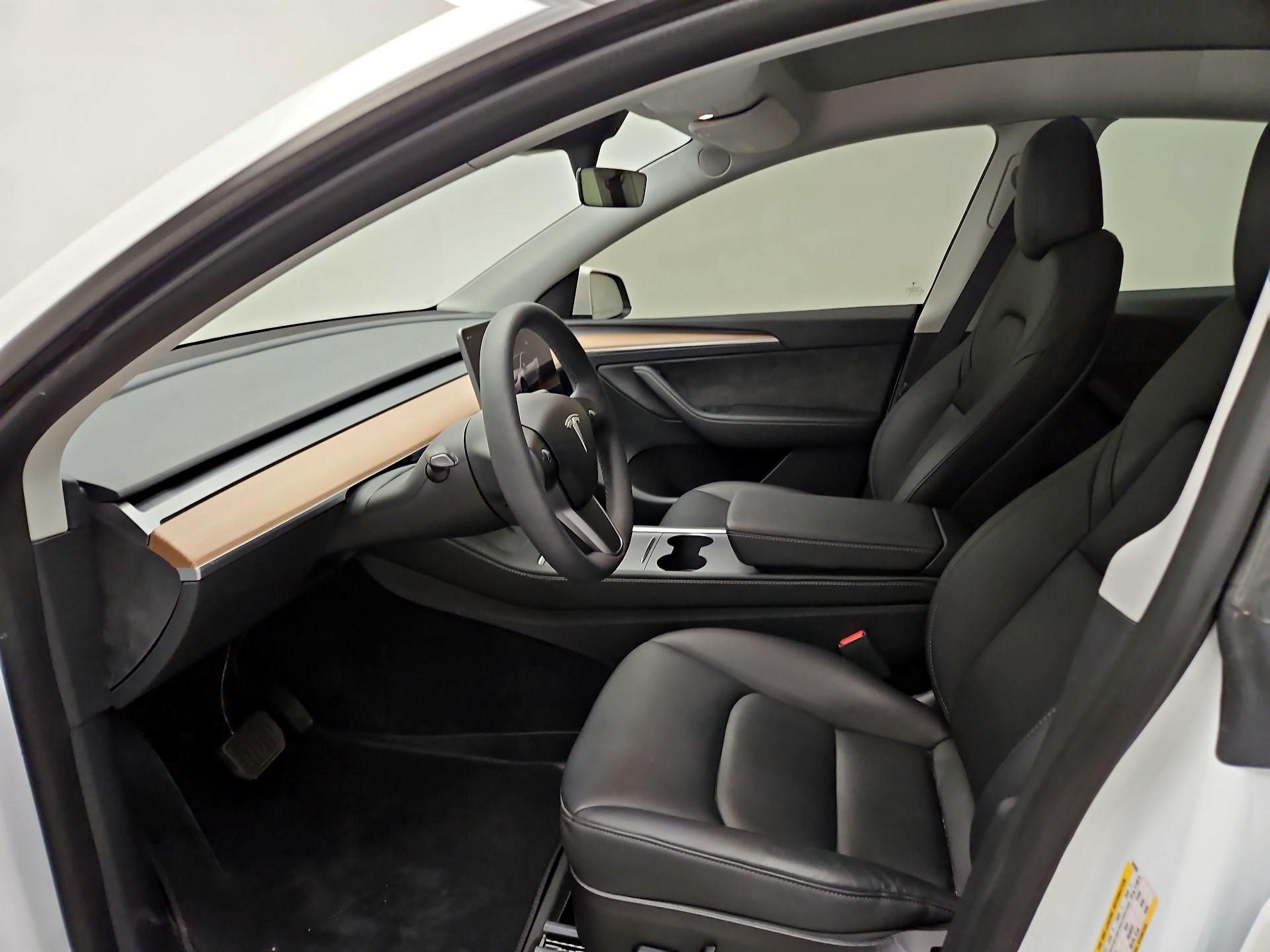 Thumbnail: 2023 Tesla Model Y - 9