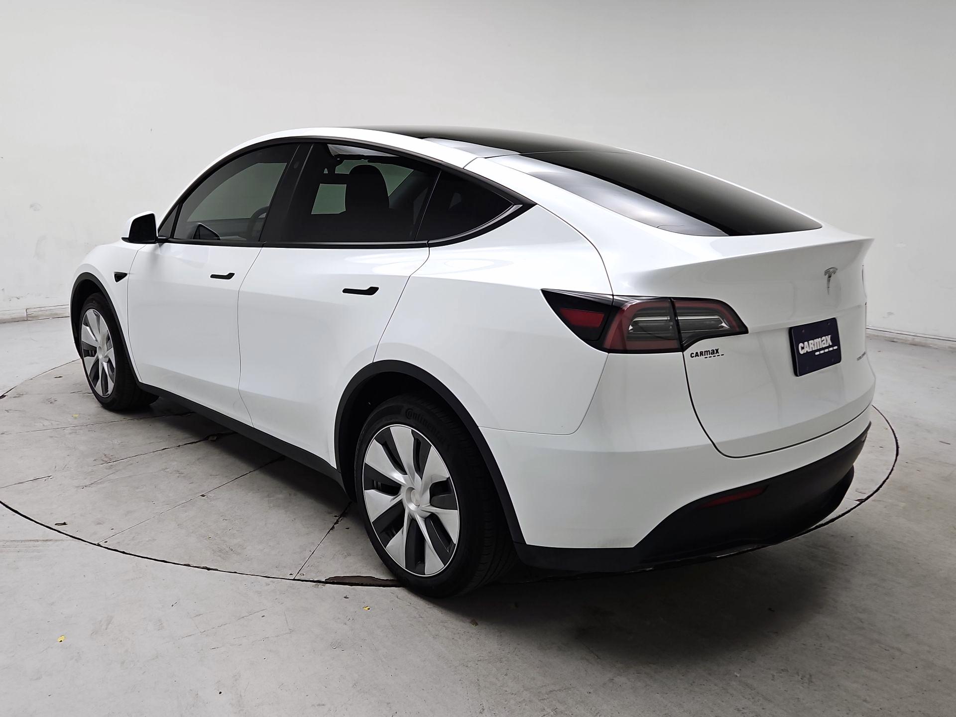 Thumbnail: 2023 Tesla Model Y - 7