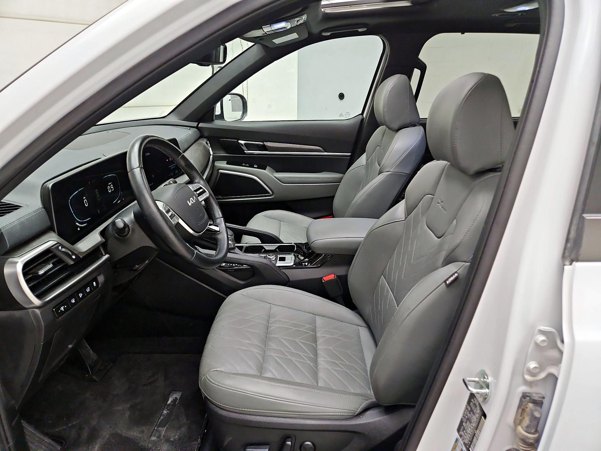 Thumbnail: 2024 Kia Telluride - 9