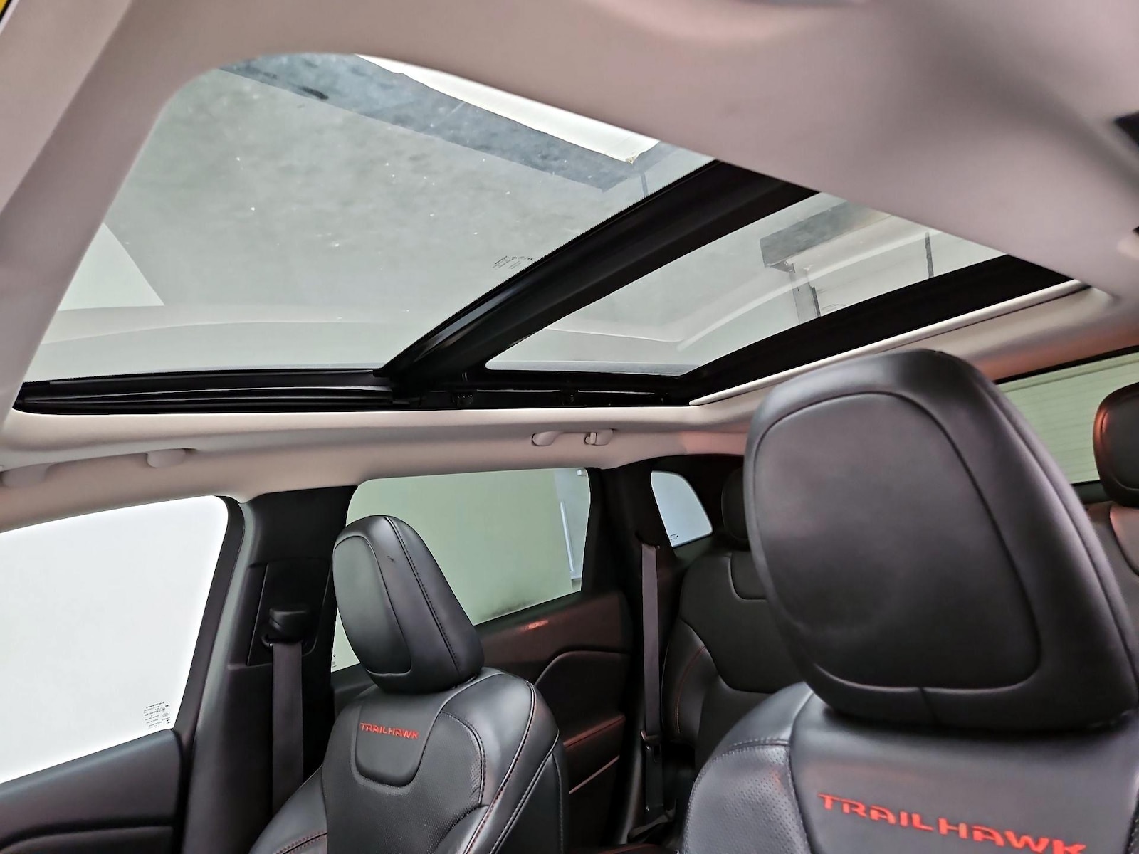 2018 Jeep Cherokee Trailhawk - Photo 20