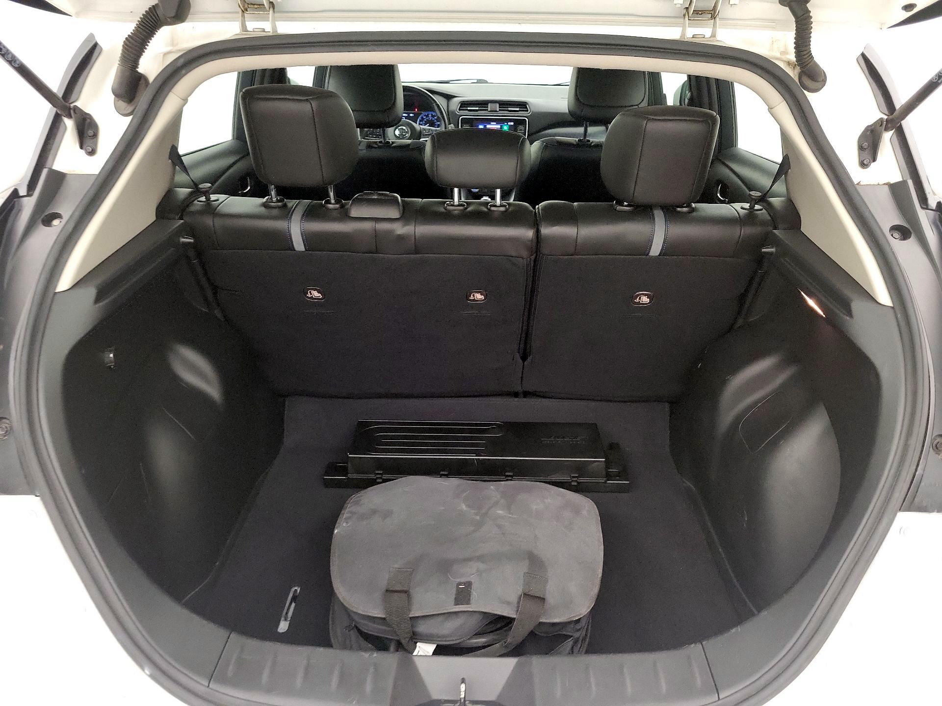 Thumbnail: 2022 Nissan Leaf - 20