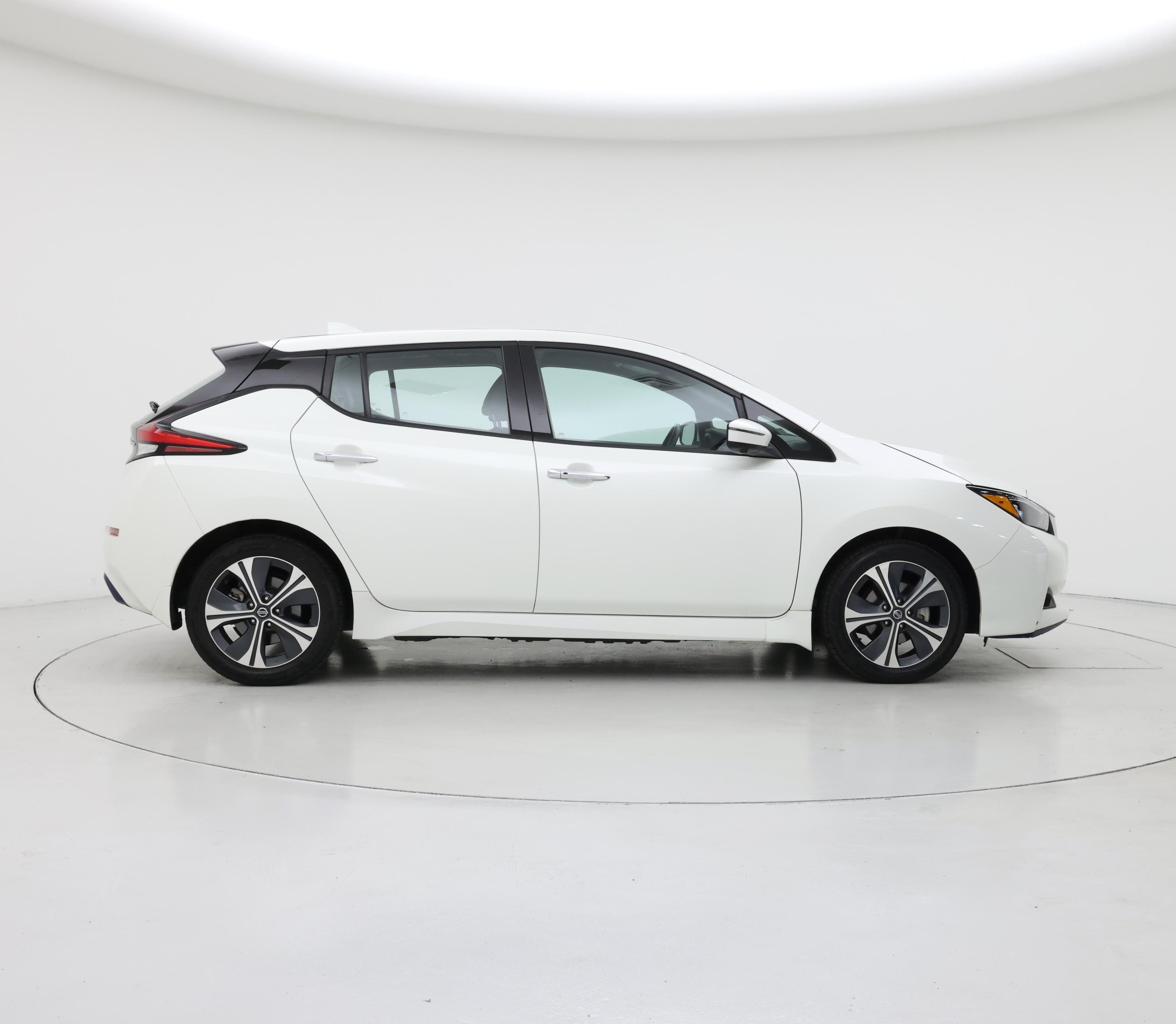 Thumbnail: 2022 Nissan Leaf - 7