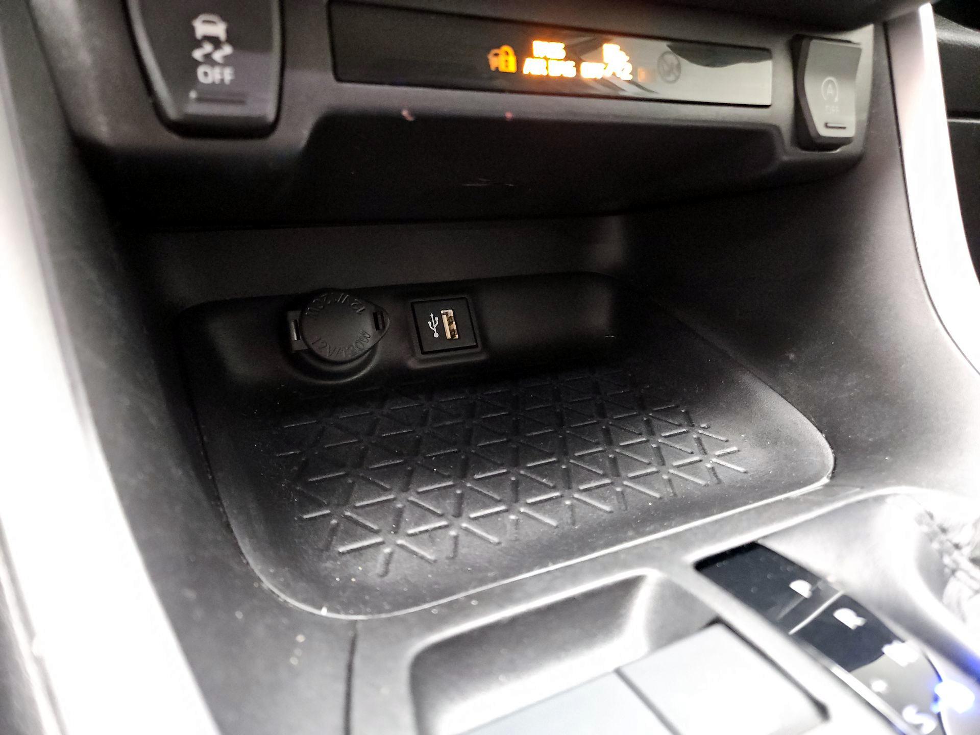 Thumbnail: 2023 Toyota RAV4 - 18