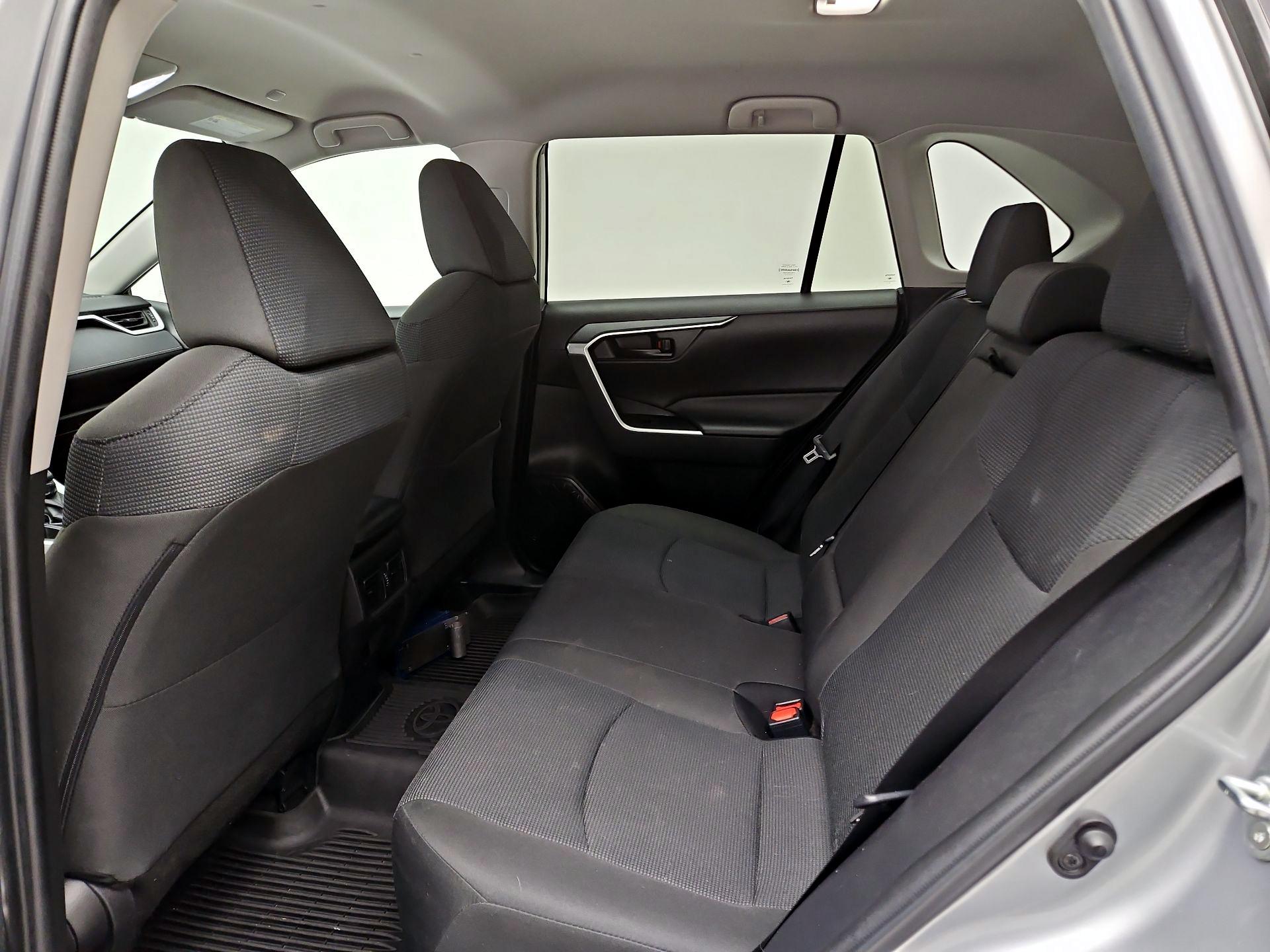 Thumbnail: 2023 Toyota RAV4 - 19