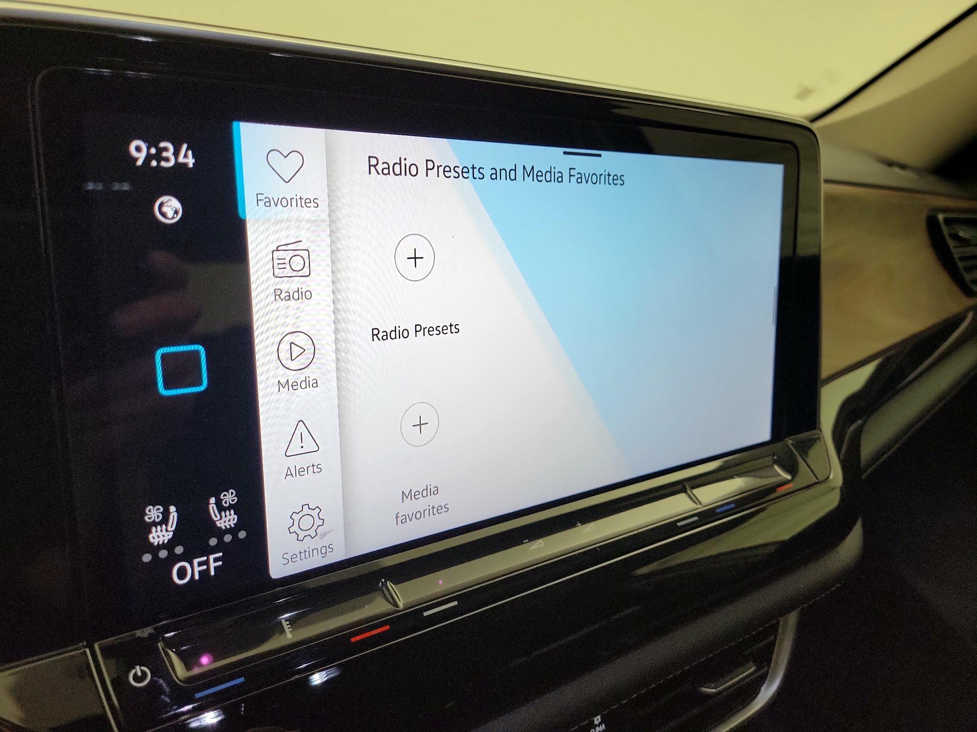 Thumbnail: 2024 Volkswagen Atlas - 15