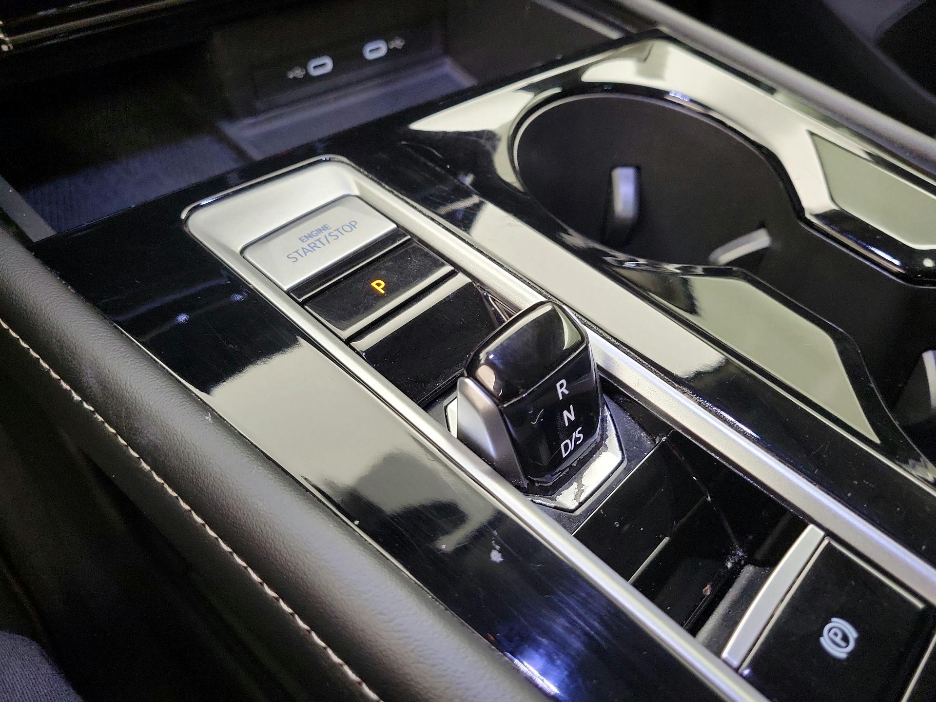 Thumbnail: 2024 Volkswagen Atlas - 17