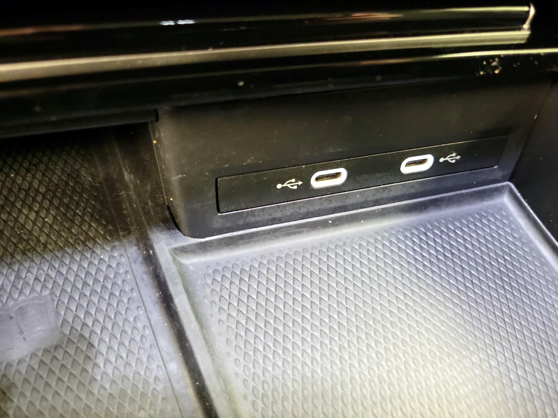 Thumbnail: 2024 Volkswagen Atlas - 18